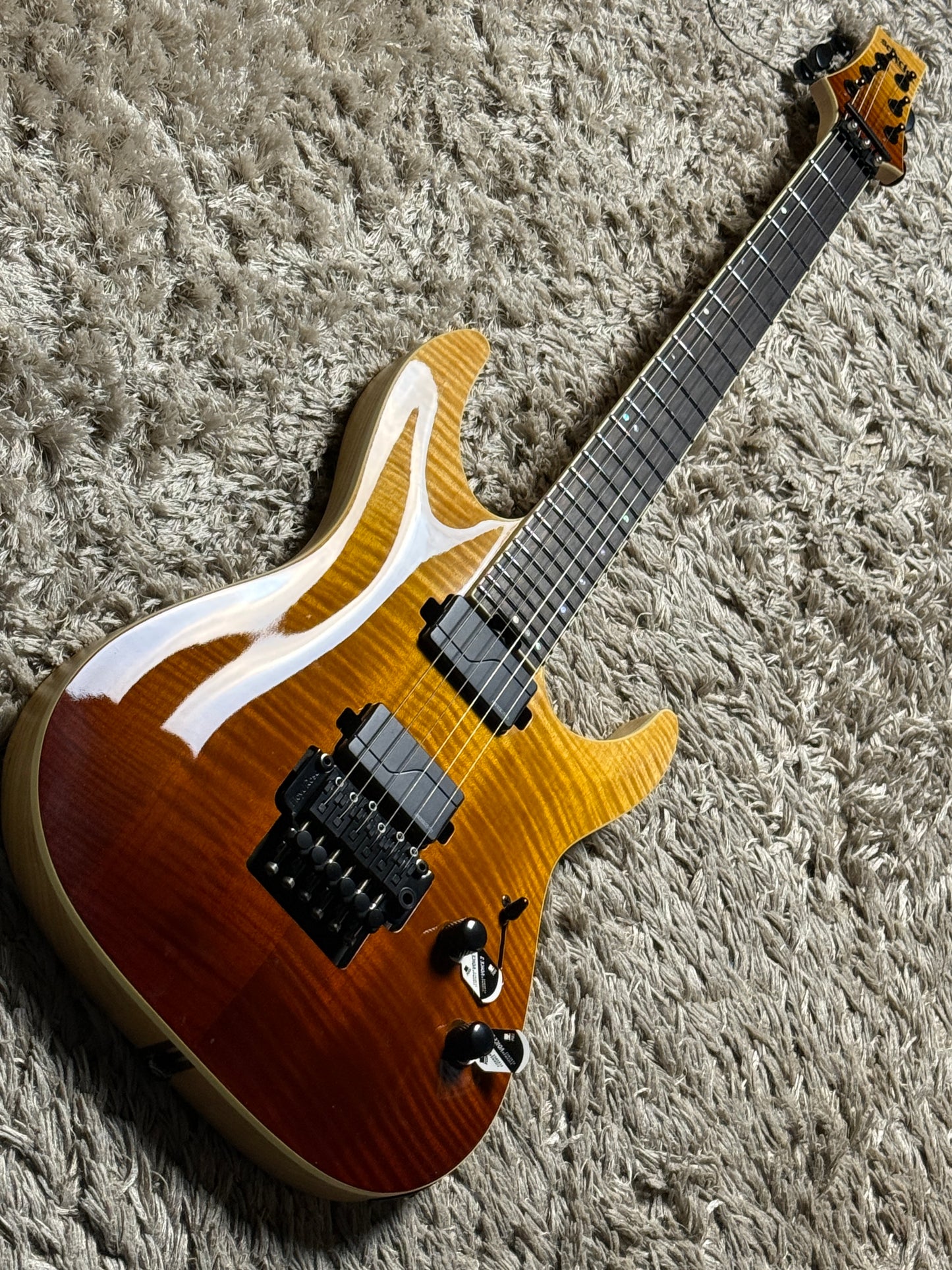 Schecter C-1 FR SLS Elite in Antique Fade Burst W19040031