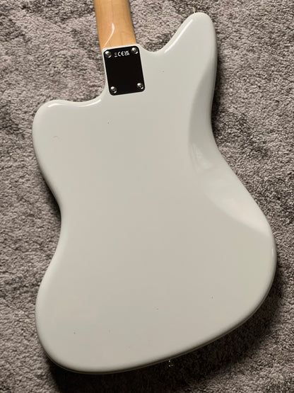 Fender Japan Traditional 60s Jazzmaster with RW FB in Olympic White JD26001565