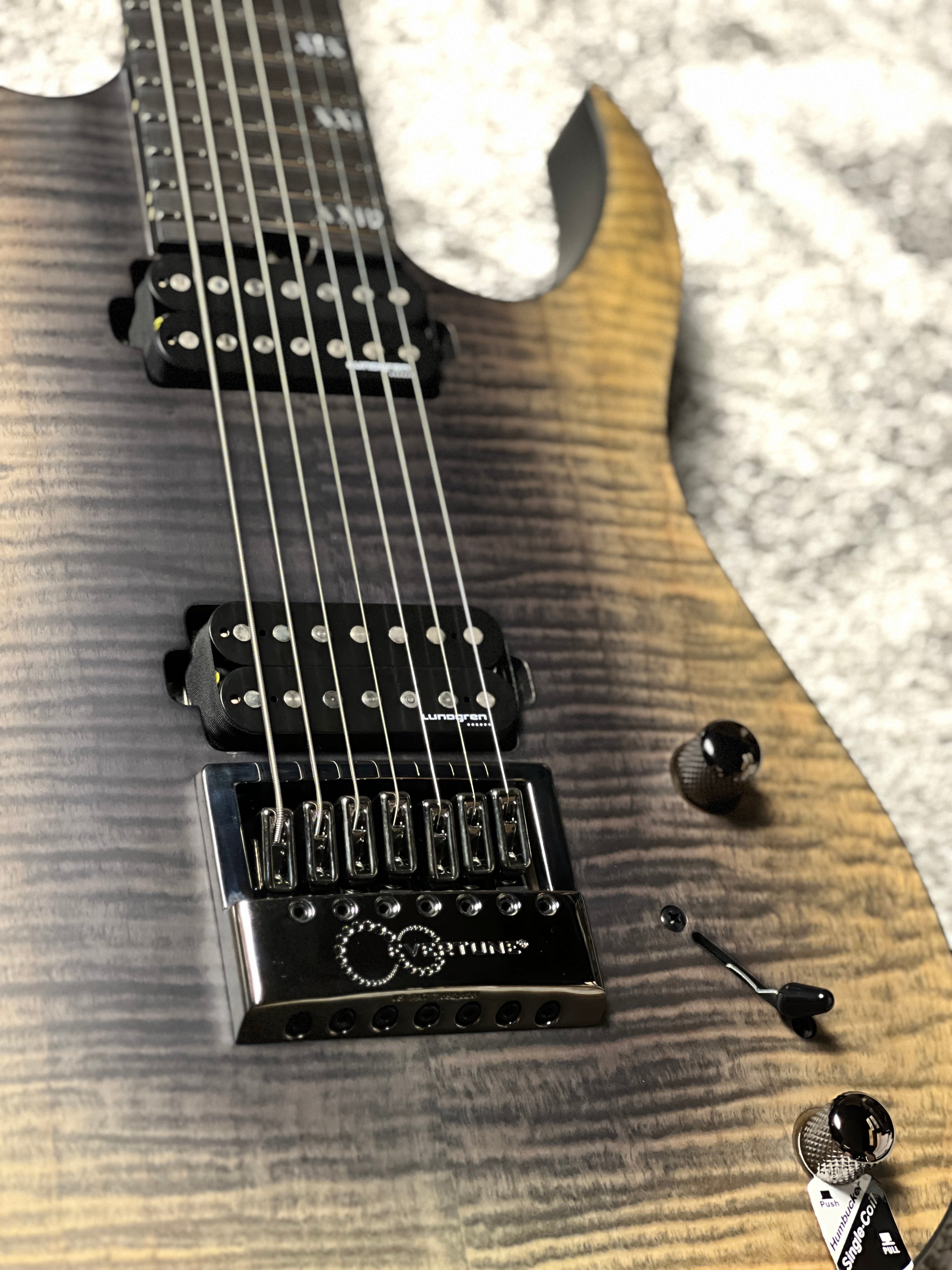 Schecter Banshee Mach-7 in Fallout Burst W21071747 – nafiriguitar.com