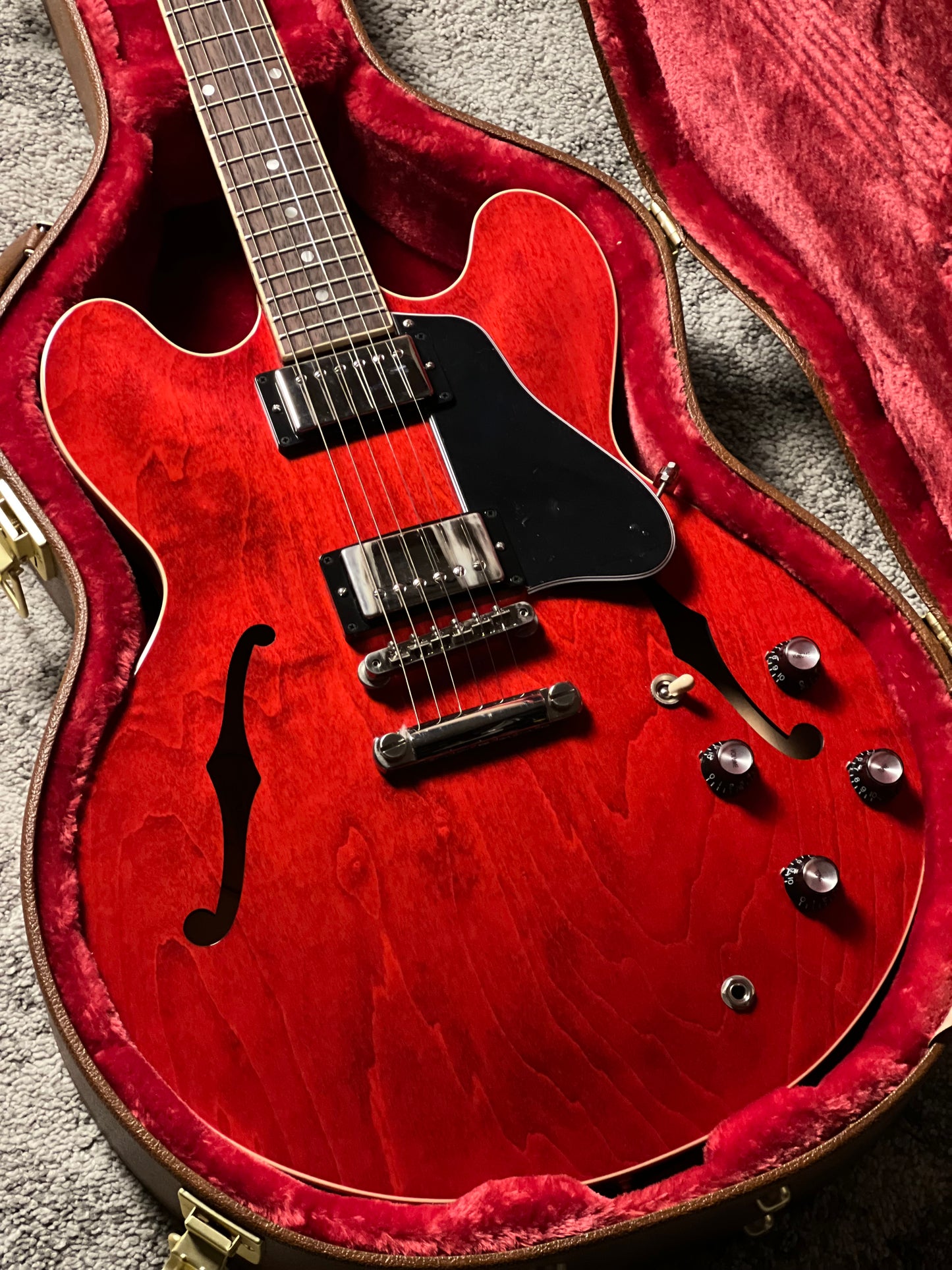 Gibson ES-335 Original Collection in Sixties Cherry w/Case 230356282