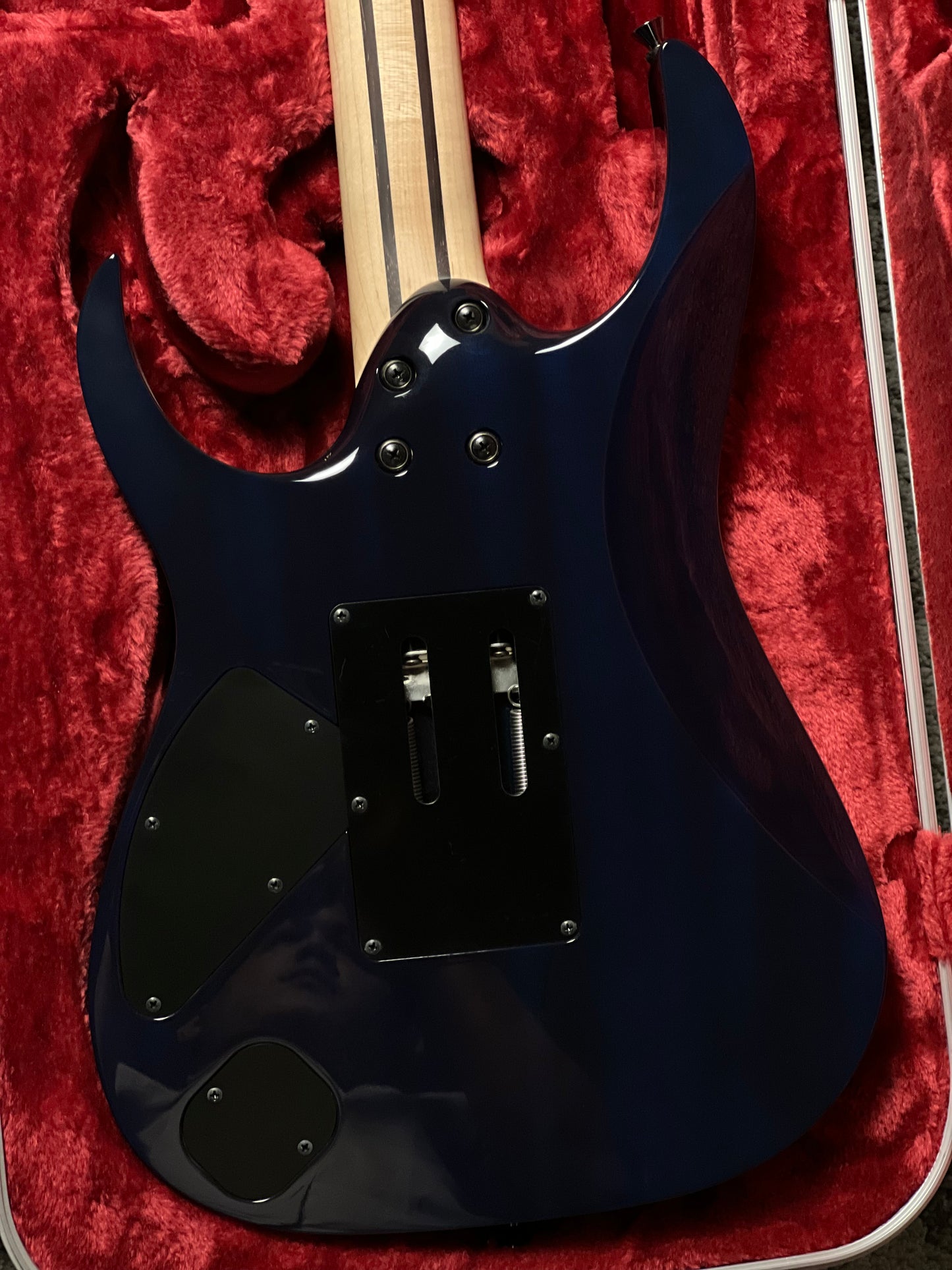 Ibanez RG8570-RBS w/Case in Royal Blue Sapphire F2429332