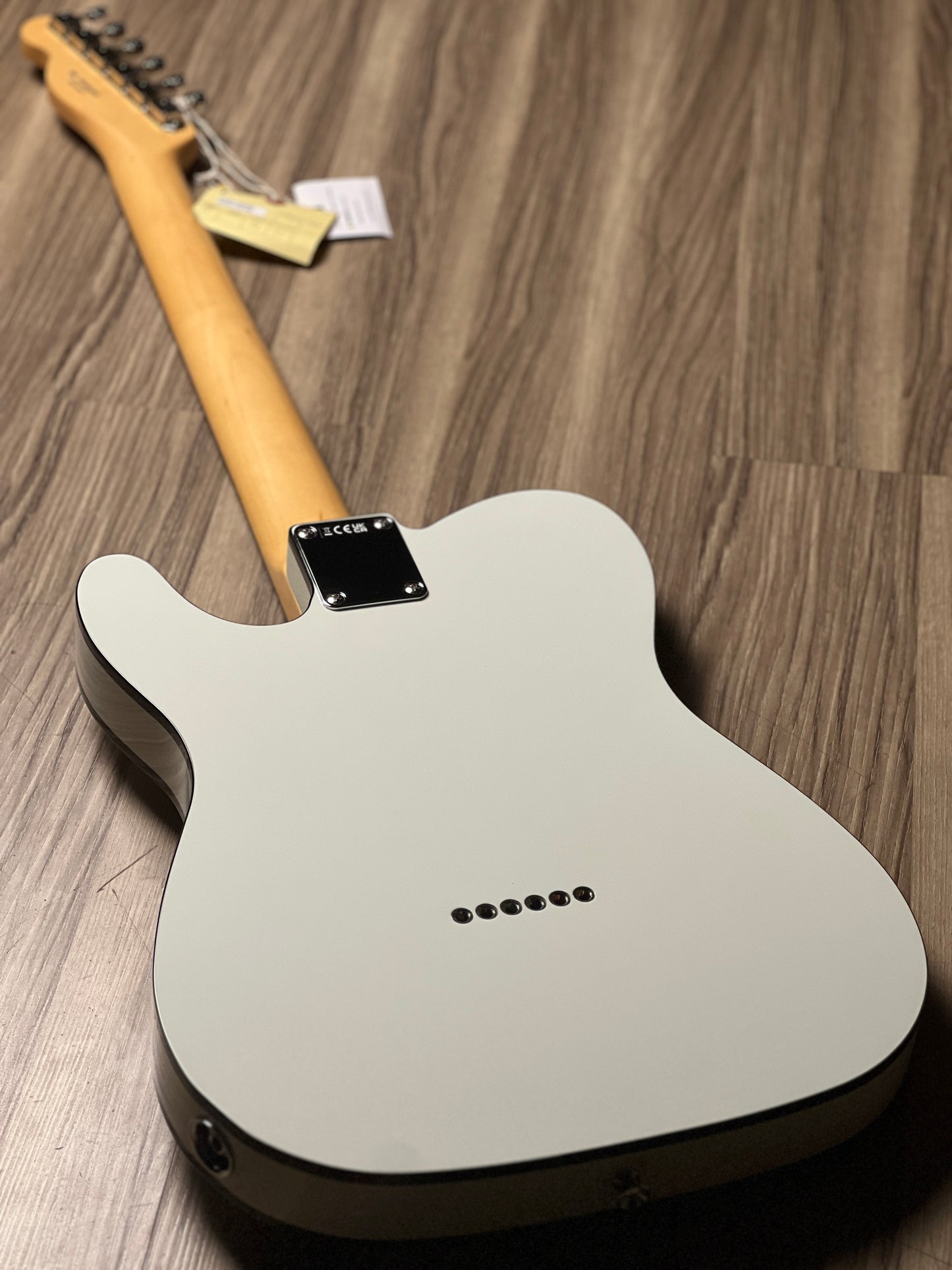 Fender FSR MIJ Traditional 60s Telecaster Custom with RW FB in Olympic White JD24014475