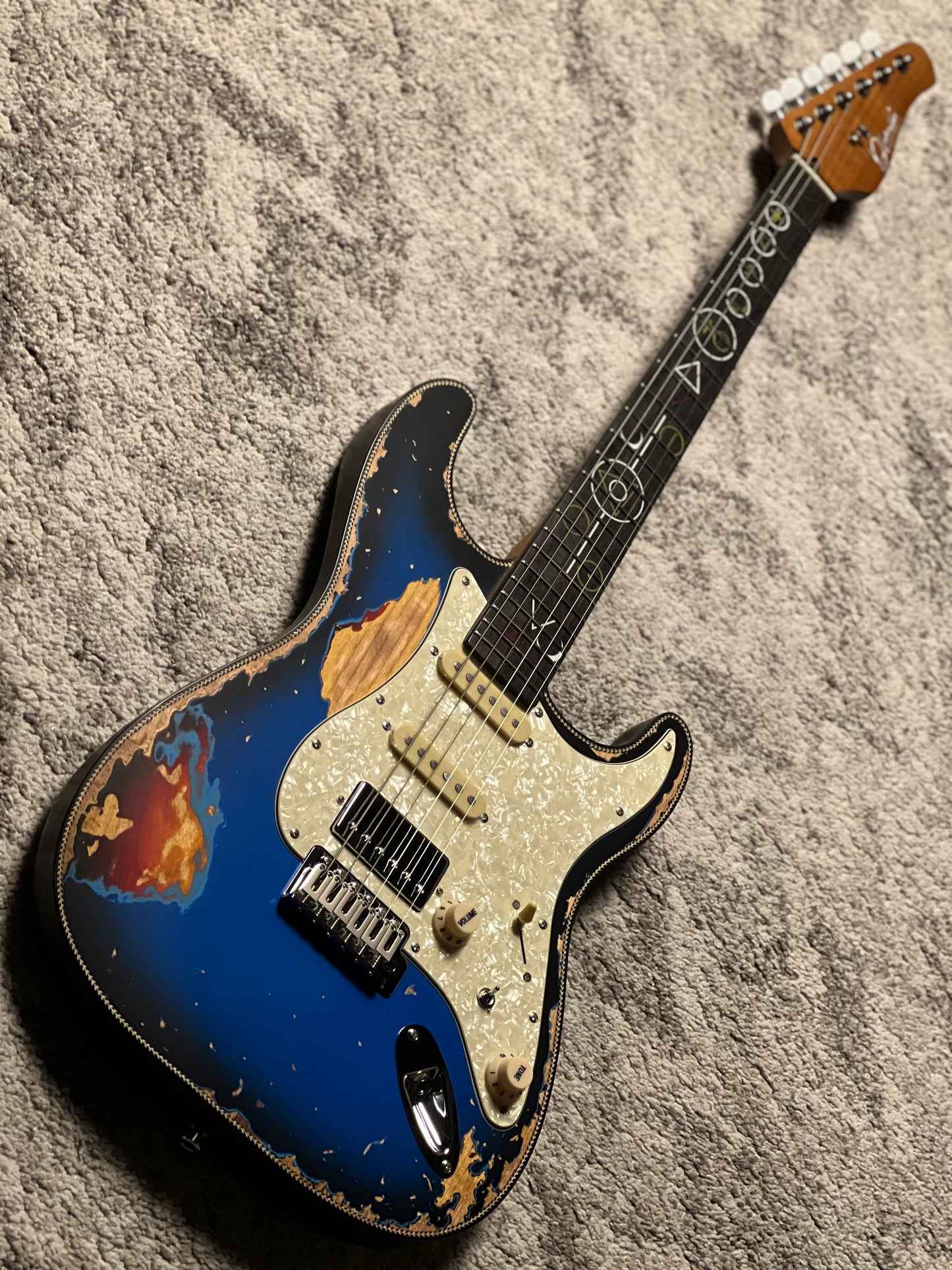 Dhatarattha Classic DST HSS in Blue Burst Over Sunburst with Rosewood FB and Sacred Geometry Artwork Inlay