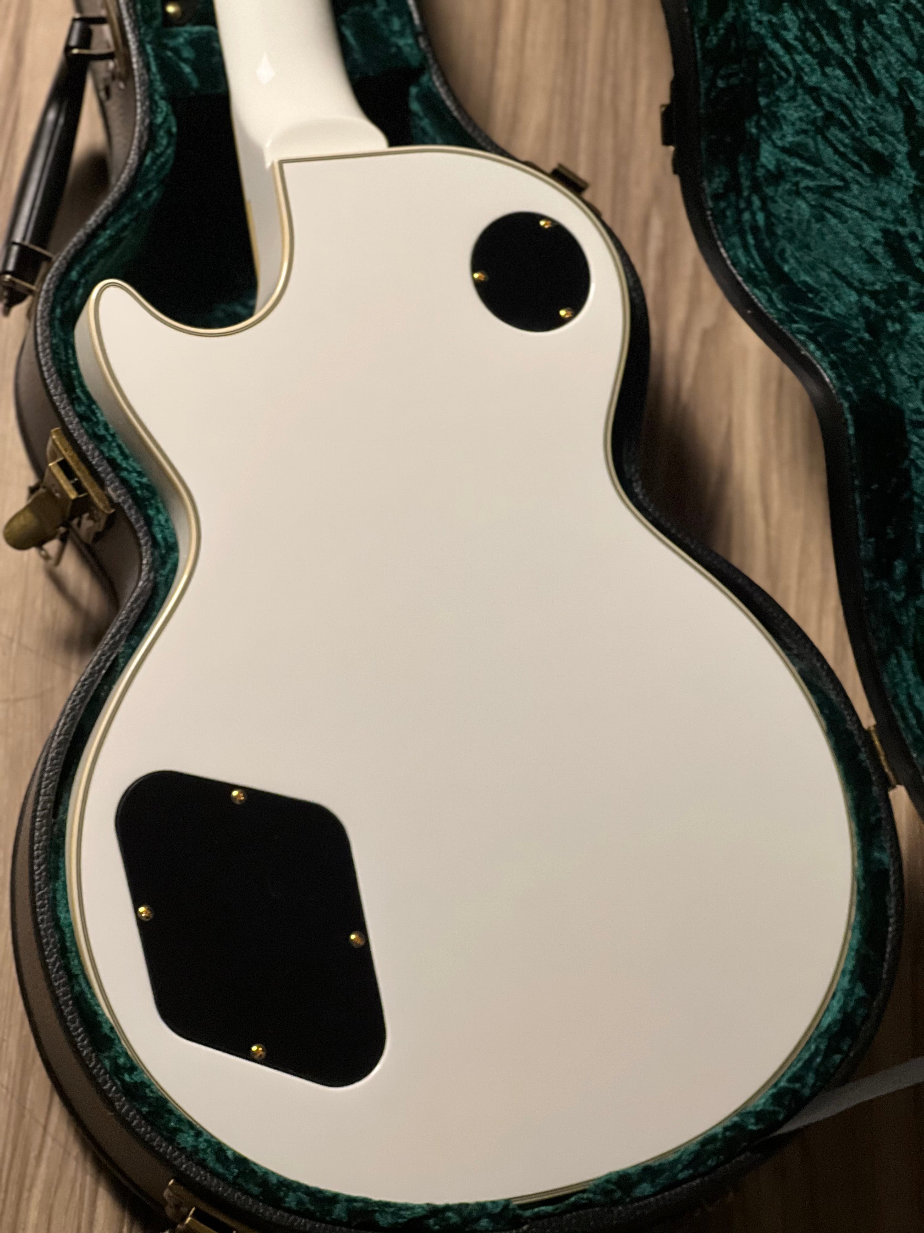 Tokai Love Rock Japan LC-101S in Snow White 2551196 – nafiriguitar.com