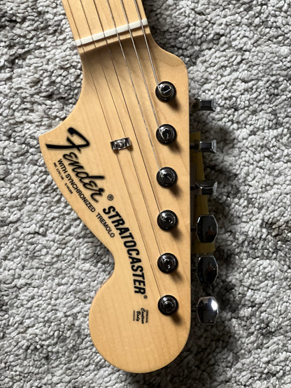 Fender MIJ Limited Stratocaster with Maple FB in Pink Paisley JD26001405