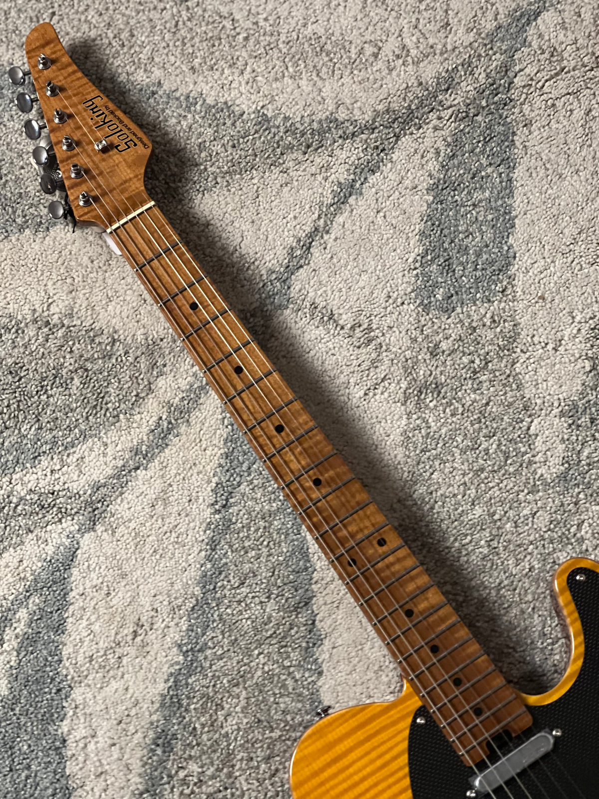 Soloking MT-1 FM 22 Artisan FMN with Roasted Flame Maple Neck in Amber Limited Edition JESCAR