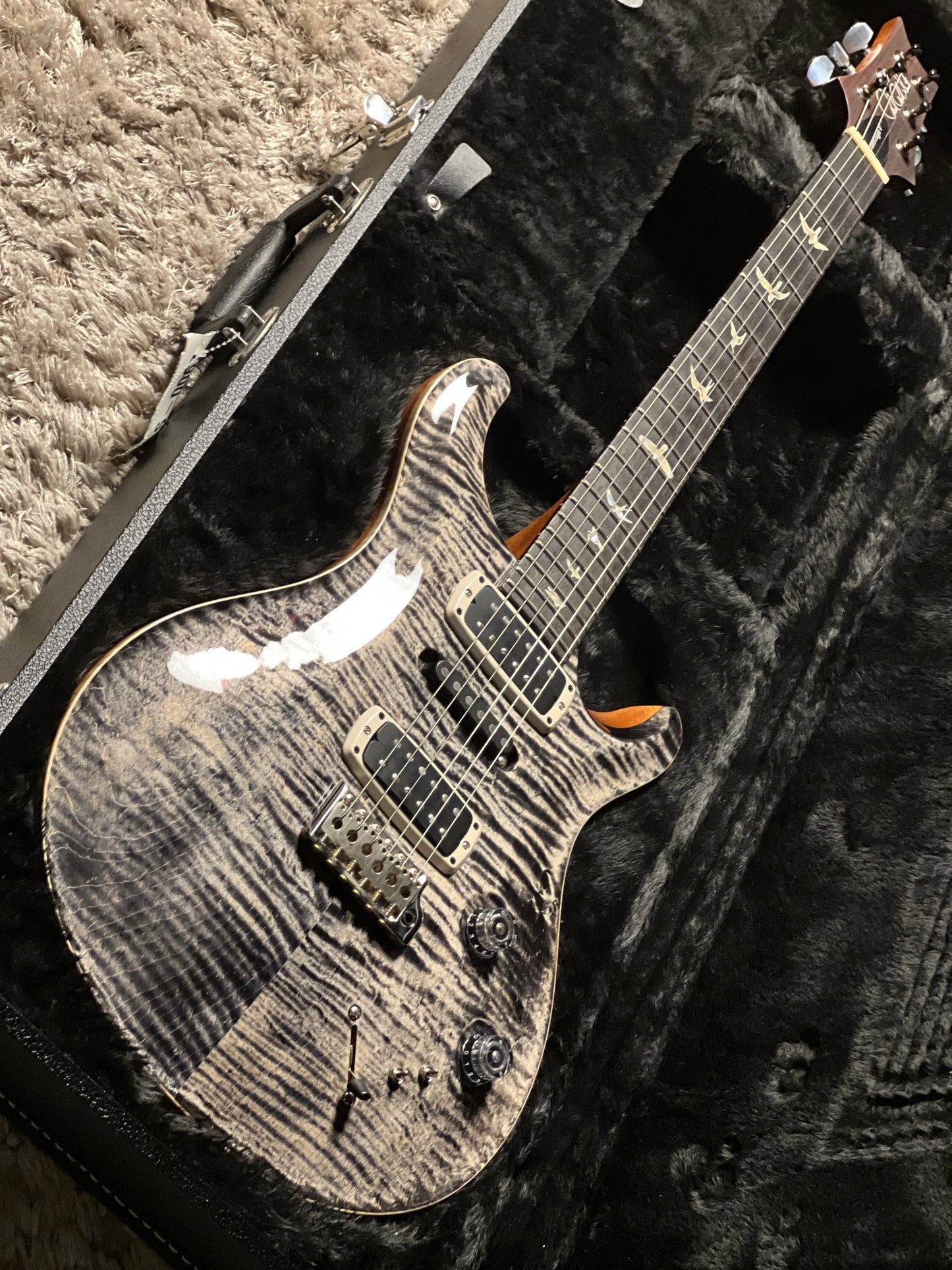 PRS Modern eagle V in Charcoal S/N 23 0357153