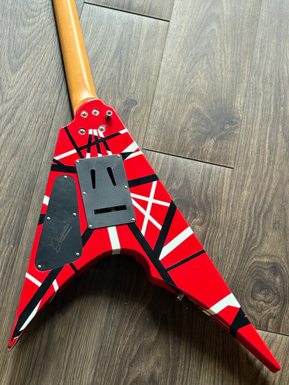 Dhatarattha Custom DHL V Headless in Red with Black and White Stripes with RW FB