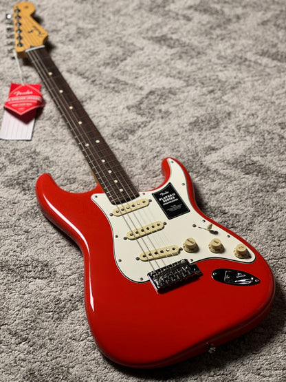 Fender Player II Stratocaster with RW FB in Coral Red