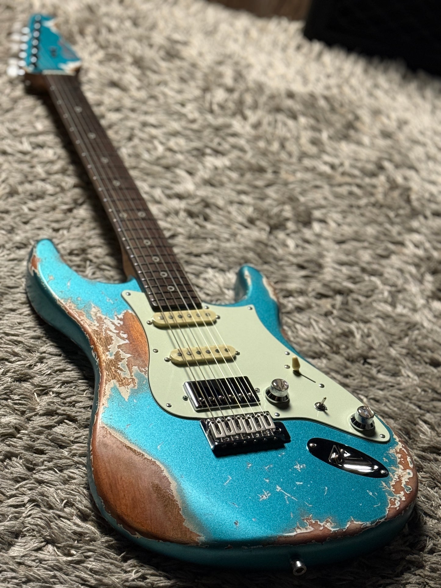 Dhatarattha Performance DST HSS in Ocean Turquoise with RW FB and Nitrocellulose Lacquer Relic