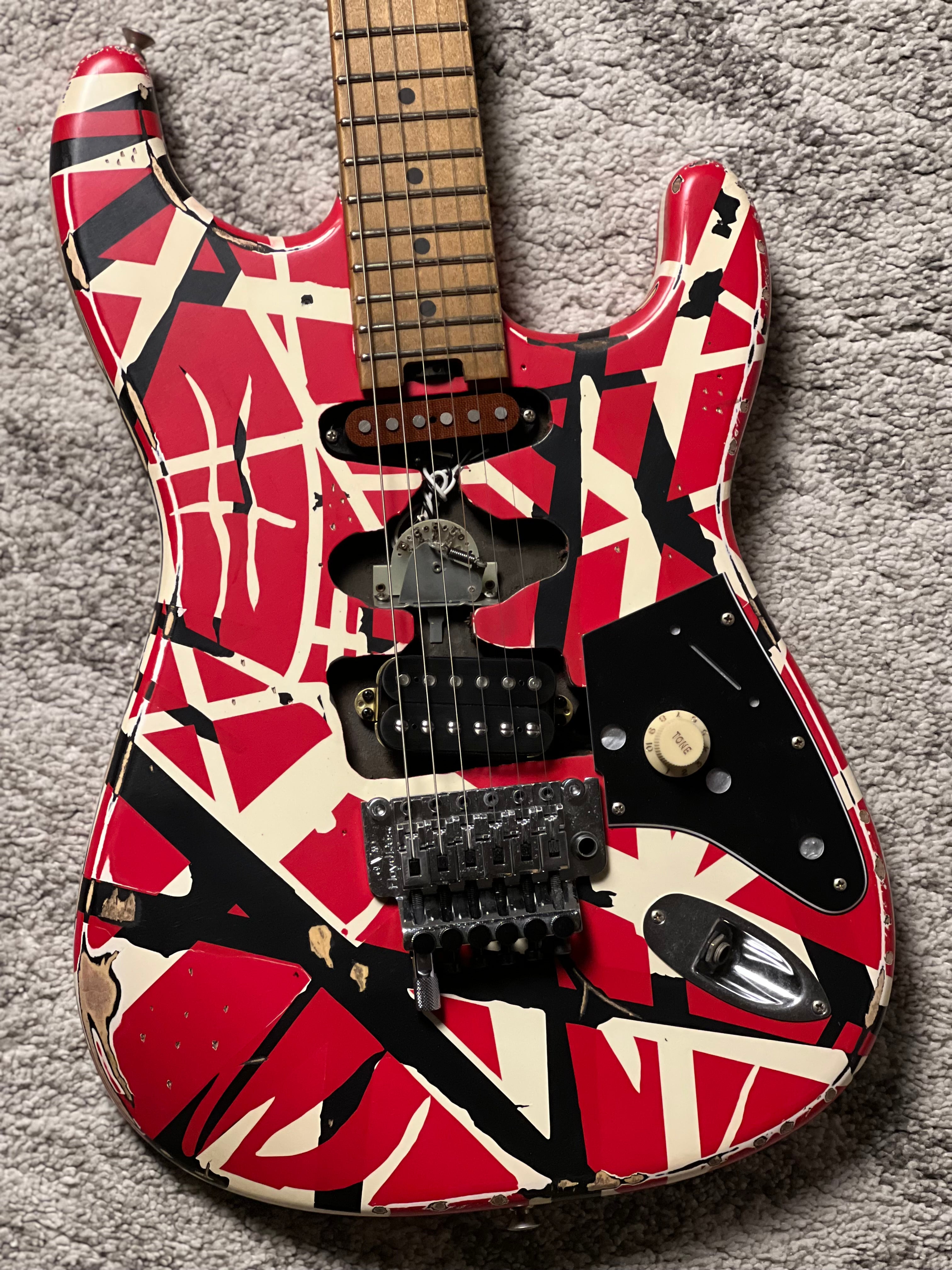 EVH Striped Series Frankenstein Relic - Red/Black/White EVH2202273