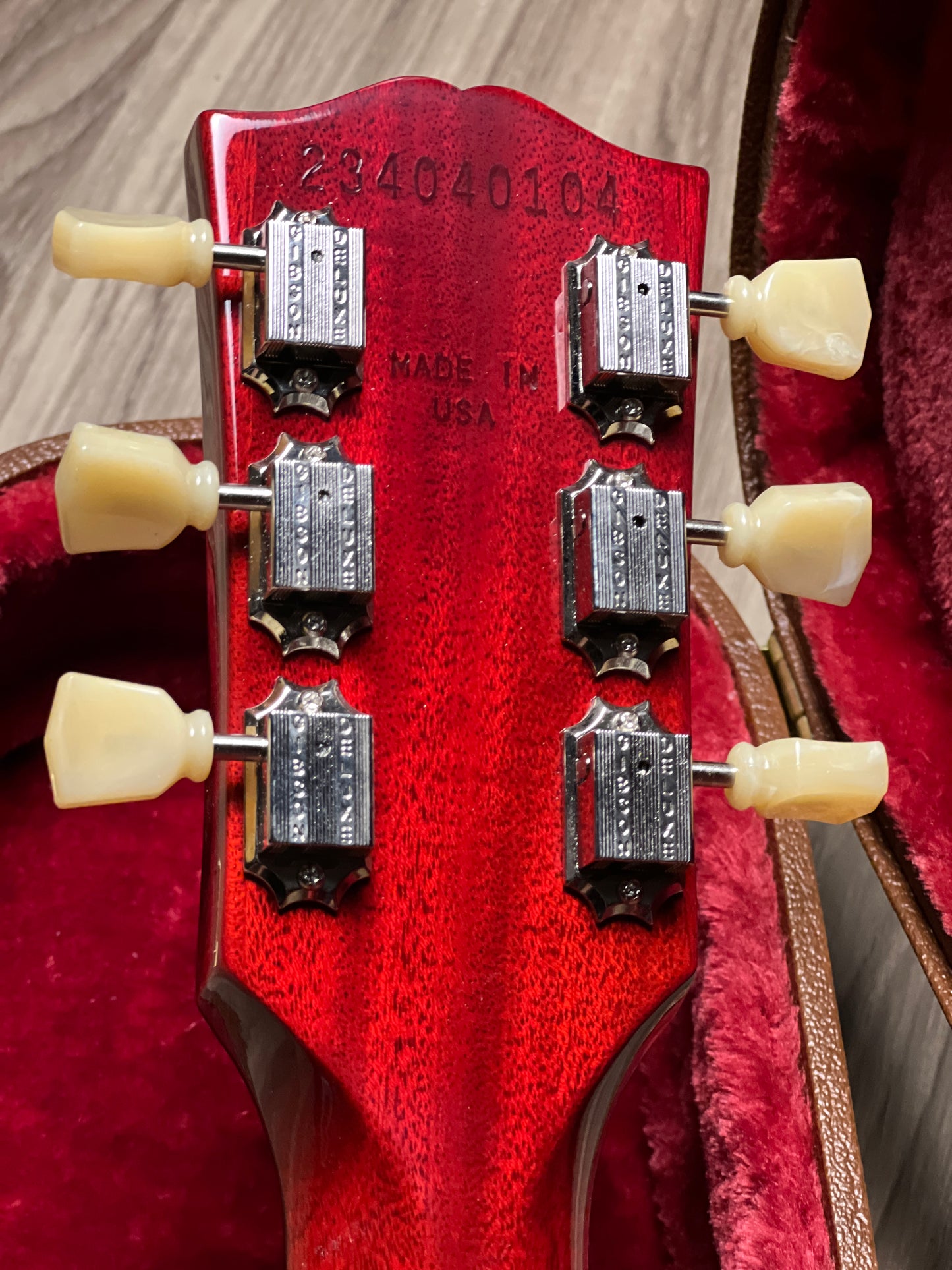 Gibson SG Standard '61 in Vintage Cherry w/Case 234040104 (B STOCK)