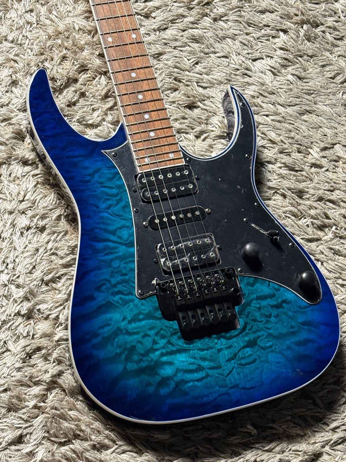 Ibanez RG450QMB-SPB in Sapphire Blue I261001076 (USED)