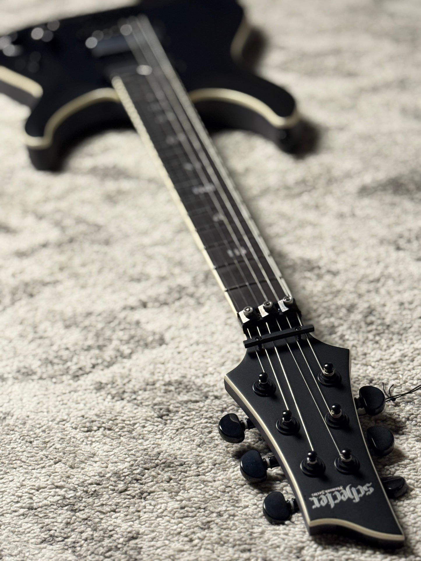 Schecter C-1 FR S SLS Elite Evil Twin - Satin Black W25120991