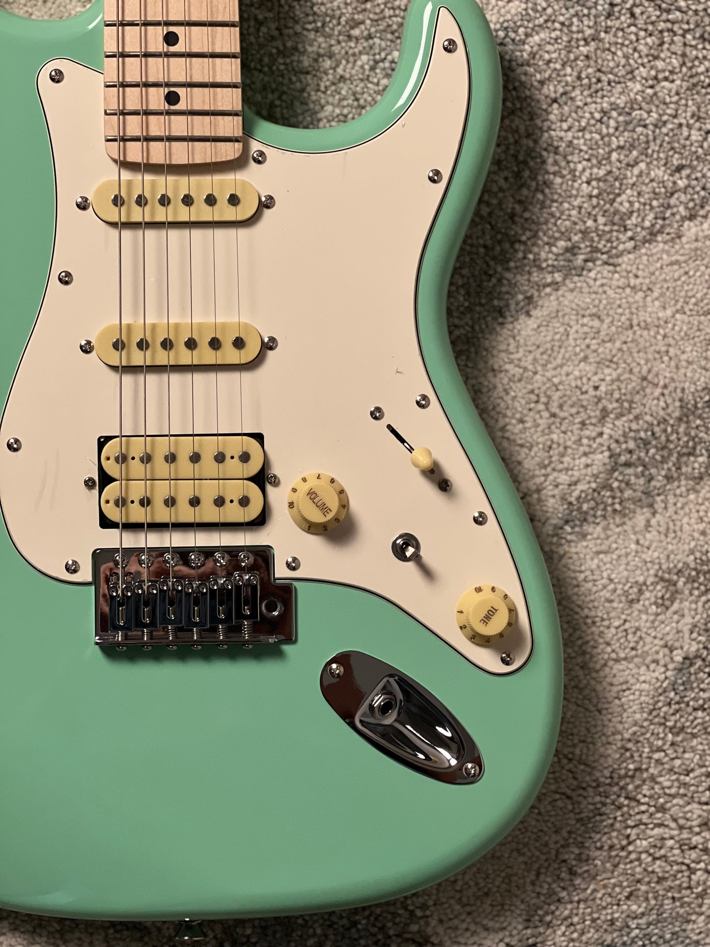 SLX Hawk Classic Essentials 22 HSS with Maple FB in Surf Green