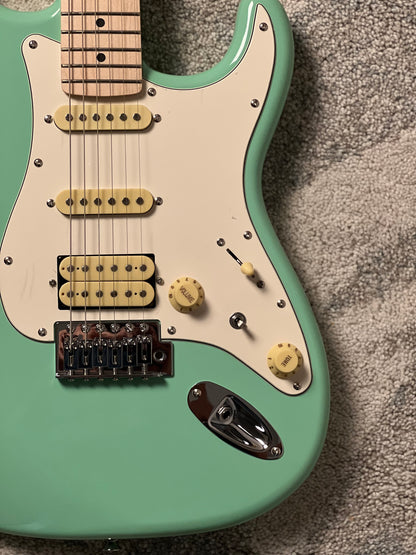 SLX Hawk Classic Essentials 22 HSS with Maple FB in Surf Green