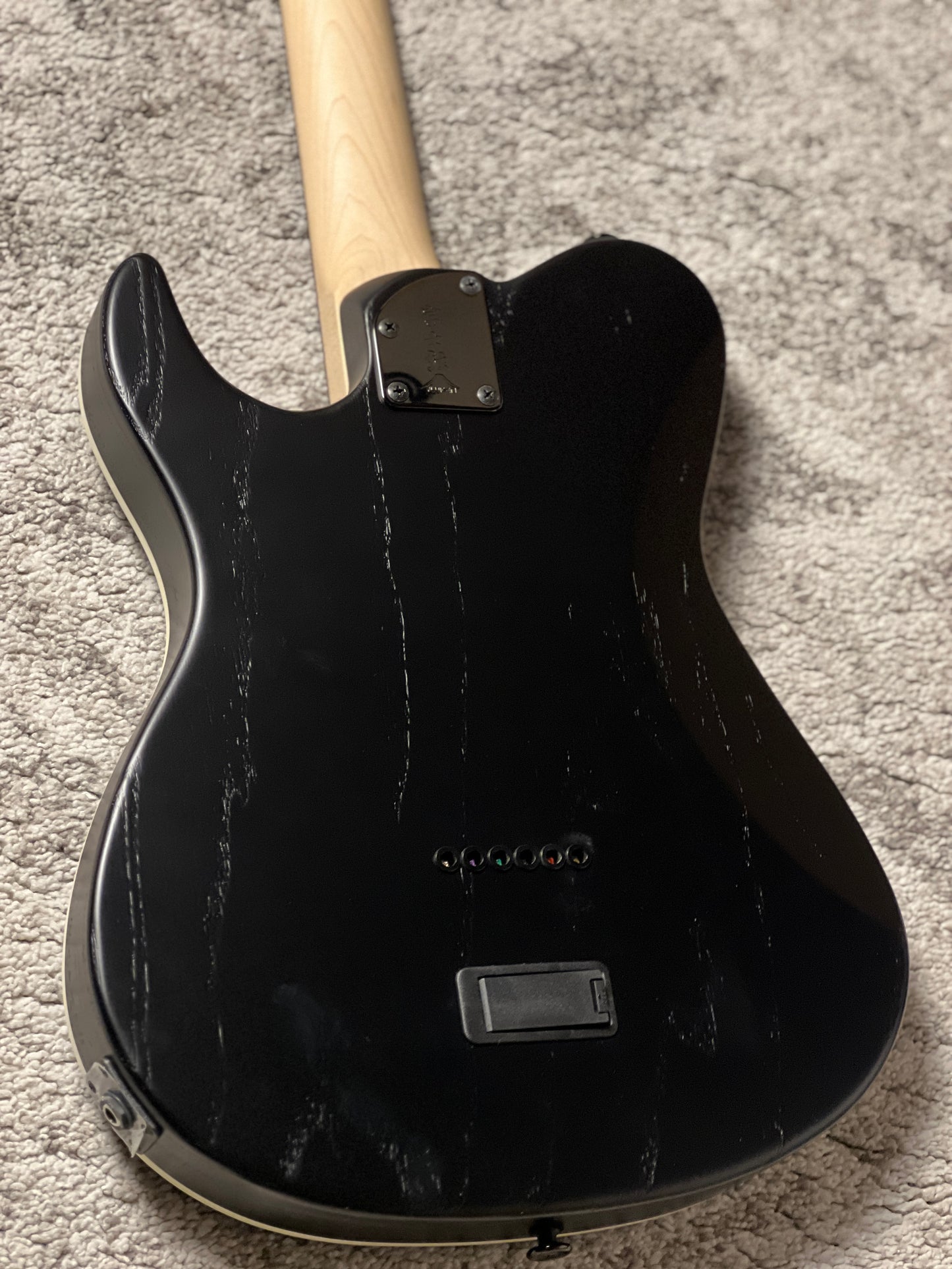 Fujigen FGN J-Standard Iliad JIL-ASH-DE664R OPB in Open Pore Black with Fishman Fluence