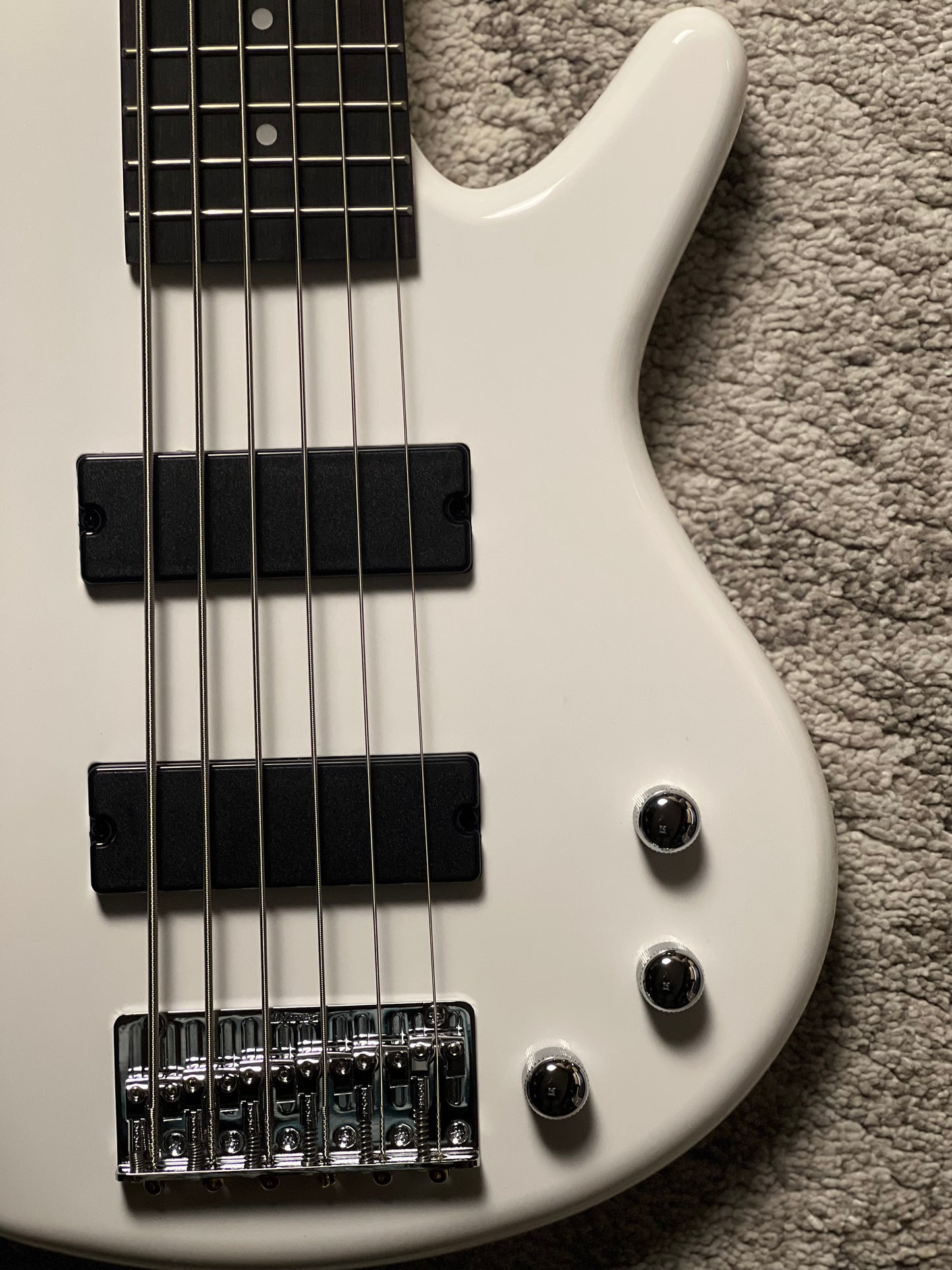 Ibanez GSR186-PW Gio 6-String Bass in Pearl White
