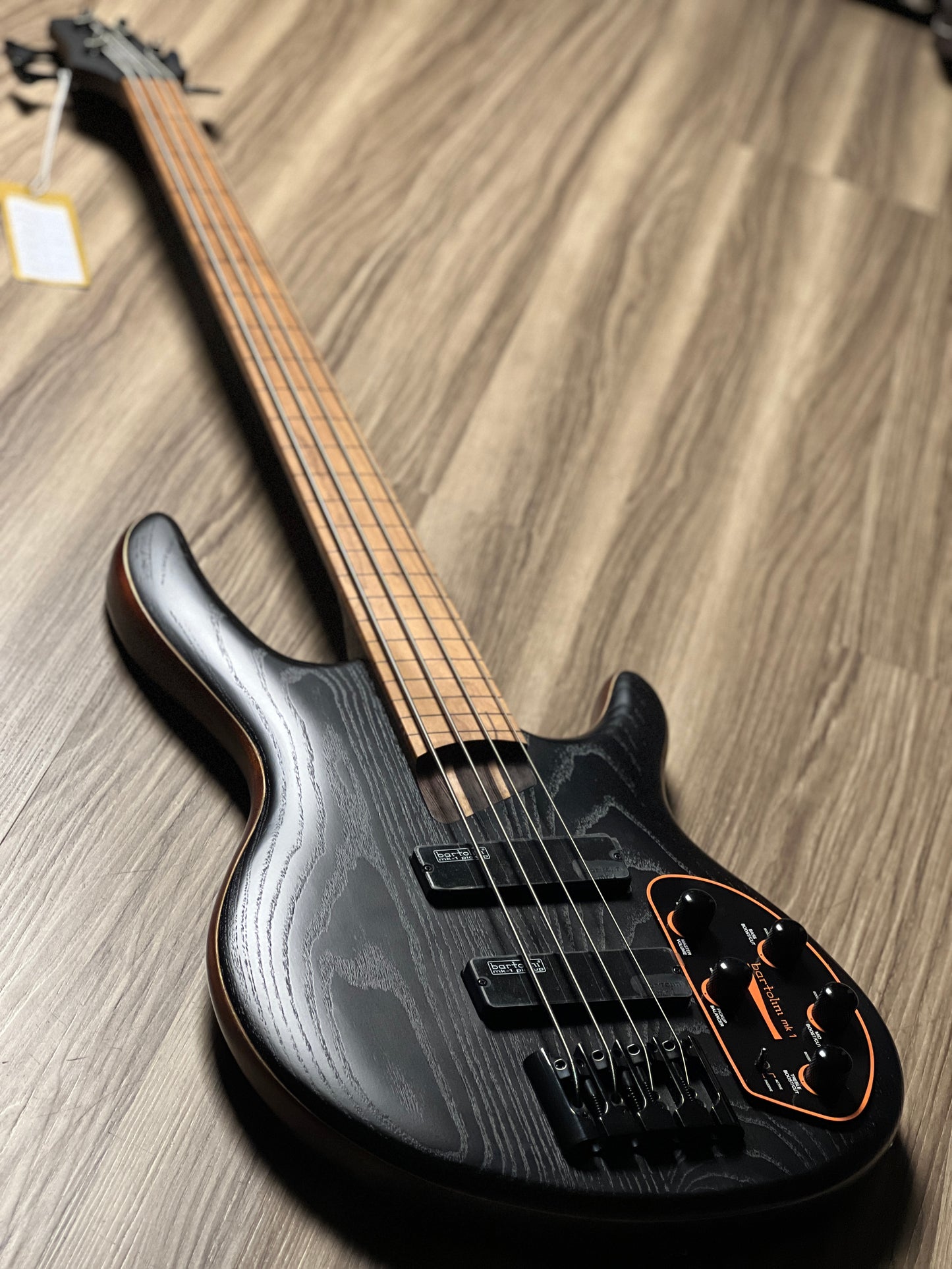 Cort B4 Element Fretless OPTB in Open Pore Transparent Black