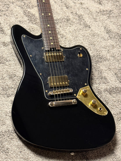 SLX Falcon Classic P90 in Black with Gold Hardware