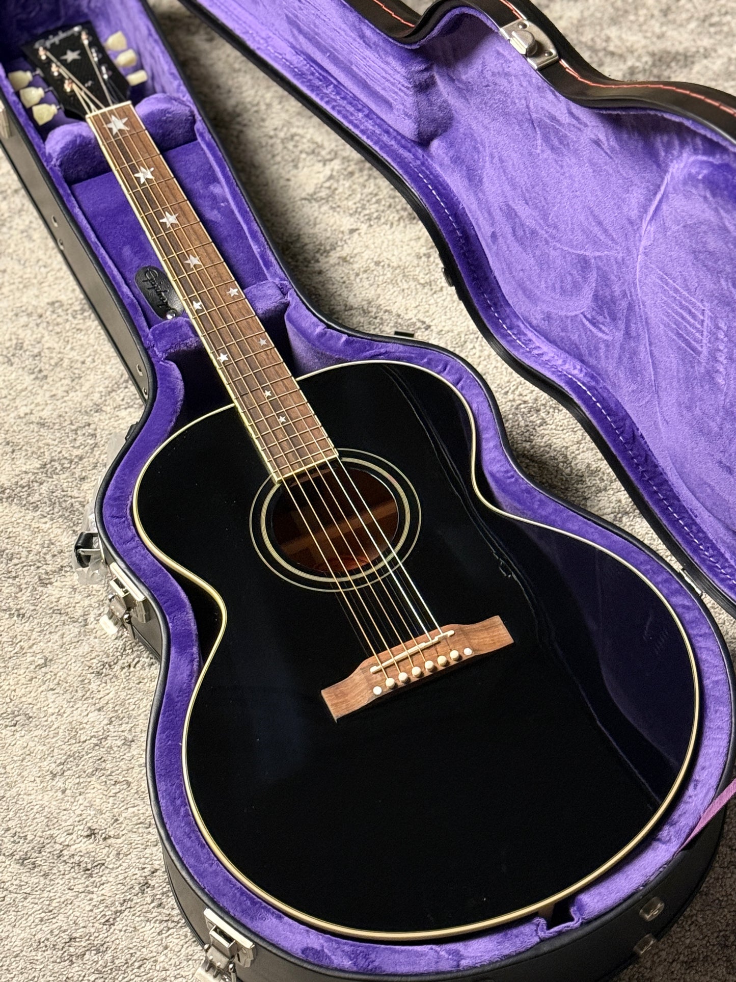 Epiphone J-180 LS Acoustic-electric with Hardshell Case in Ebony (Inspired by Gibson Custom)