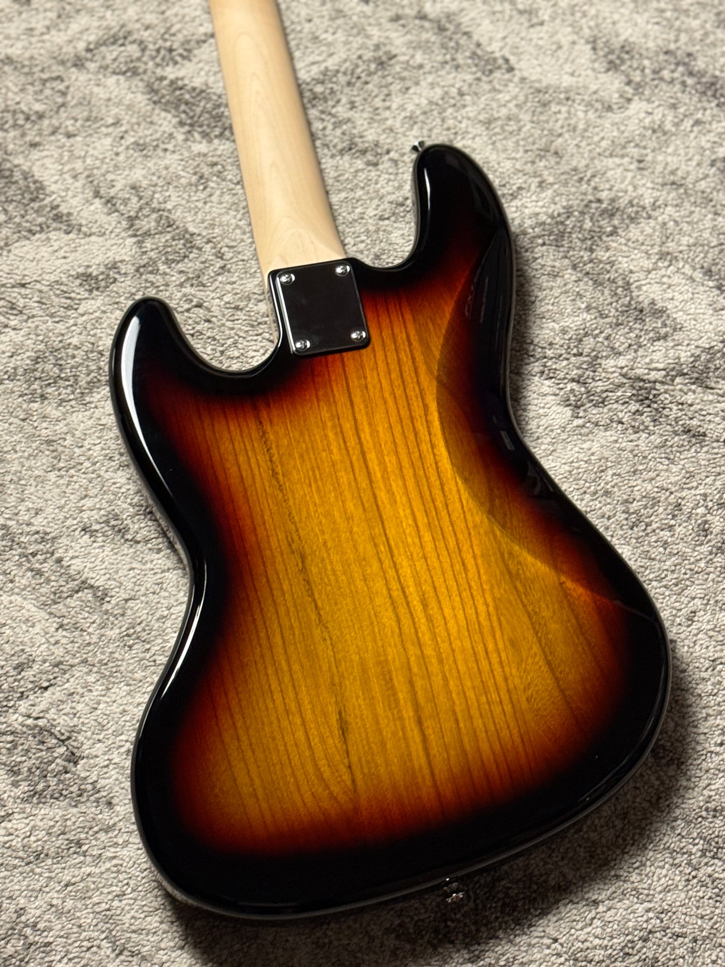 SLX Sparrow 70s Special Essentials with Maple FB in in 3-Tone Sunburst
