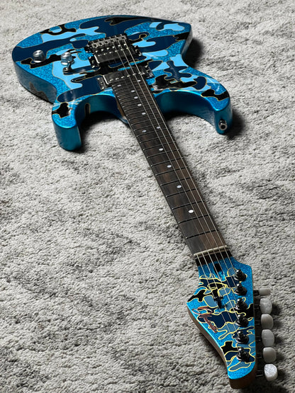 Dhatarattha Custom DST Artist Hand Paint "Blue Sparkle Camo"