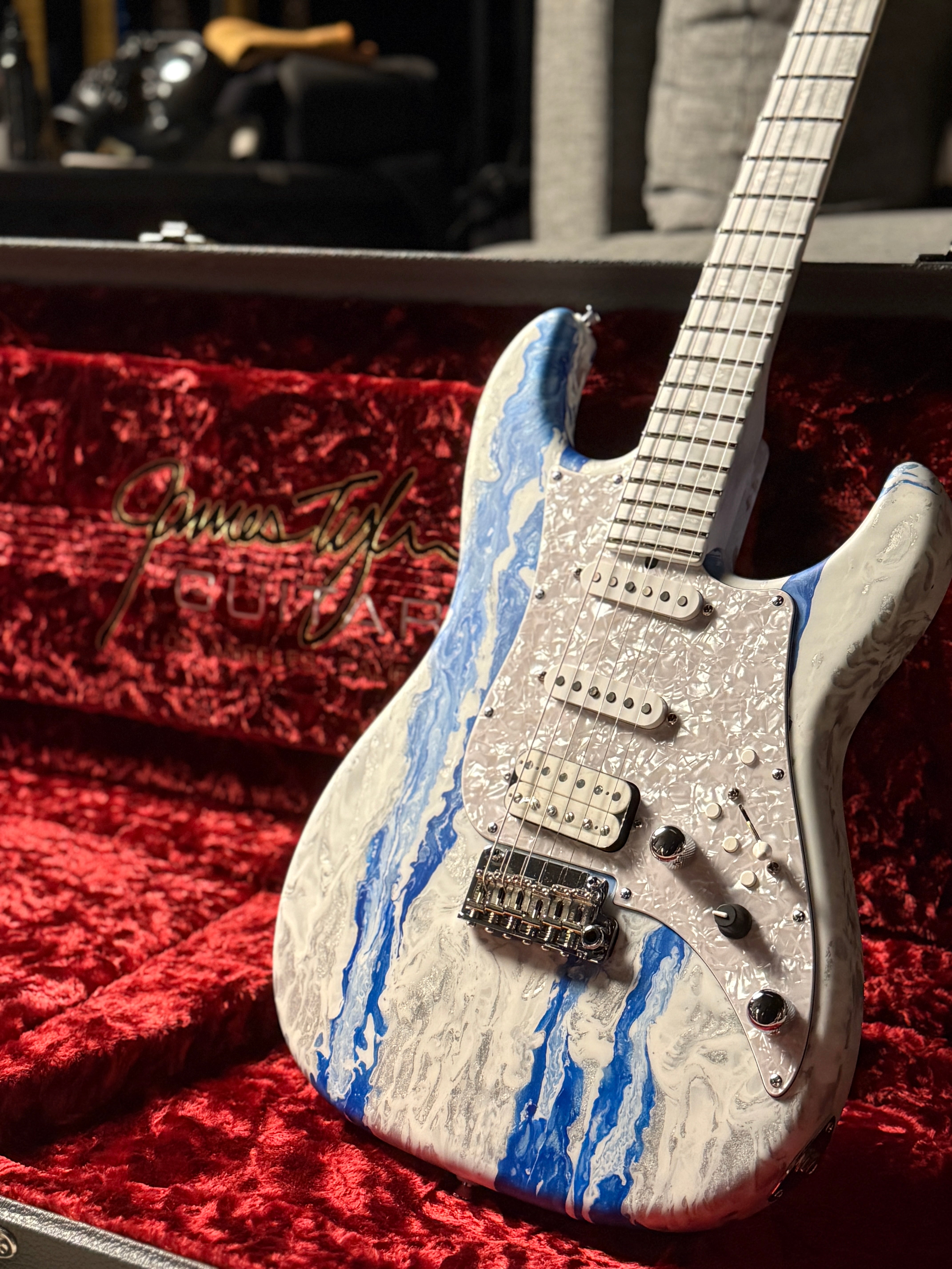 James tyler Studio Elite HD Antarctic Shmear 25248 – nafiriguitar.com