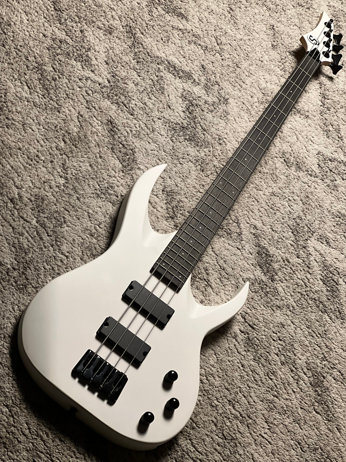 S by Solar Bass AB4.4W in White
