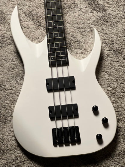 S by Solar Bass AB4.4W in White