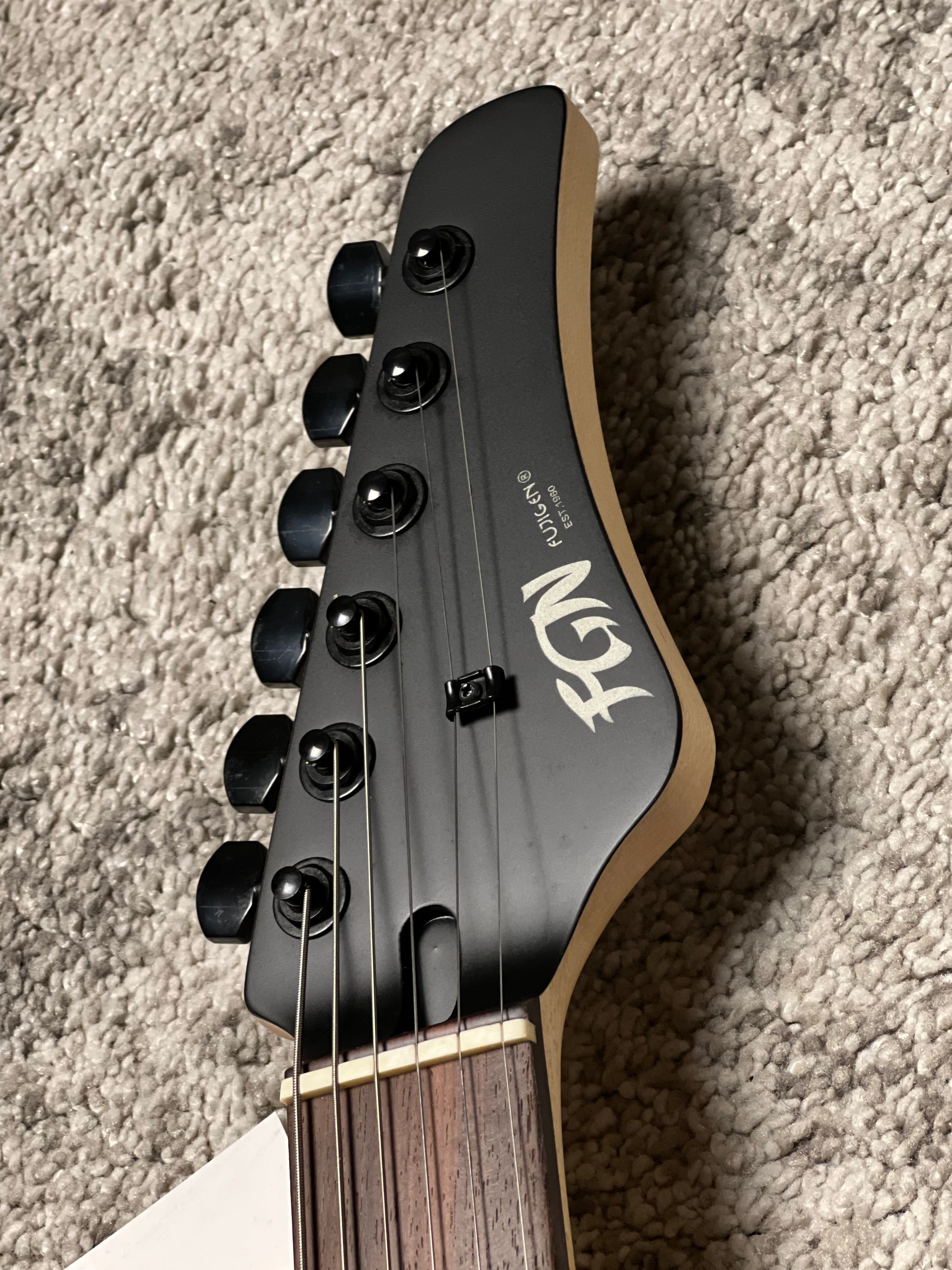 Fujigen FGN Iliad JIL2-ASH-DE664-R/OPB in Open Pore Black
