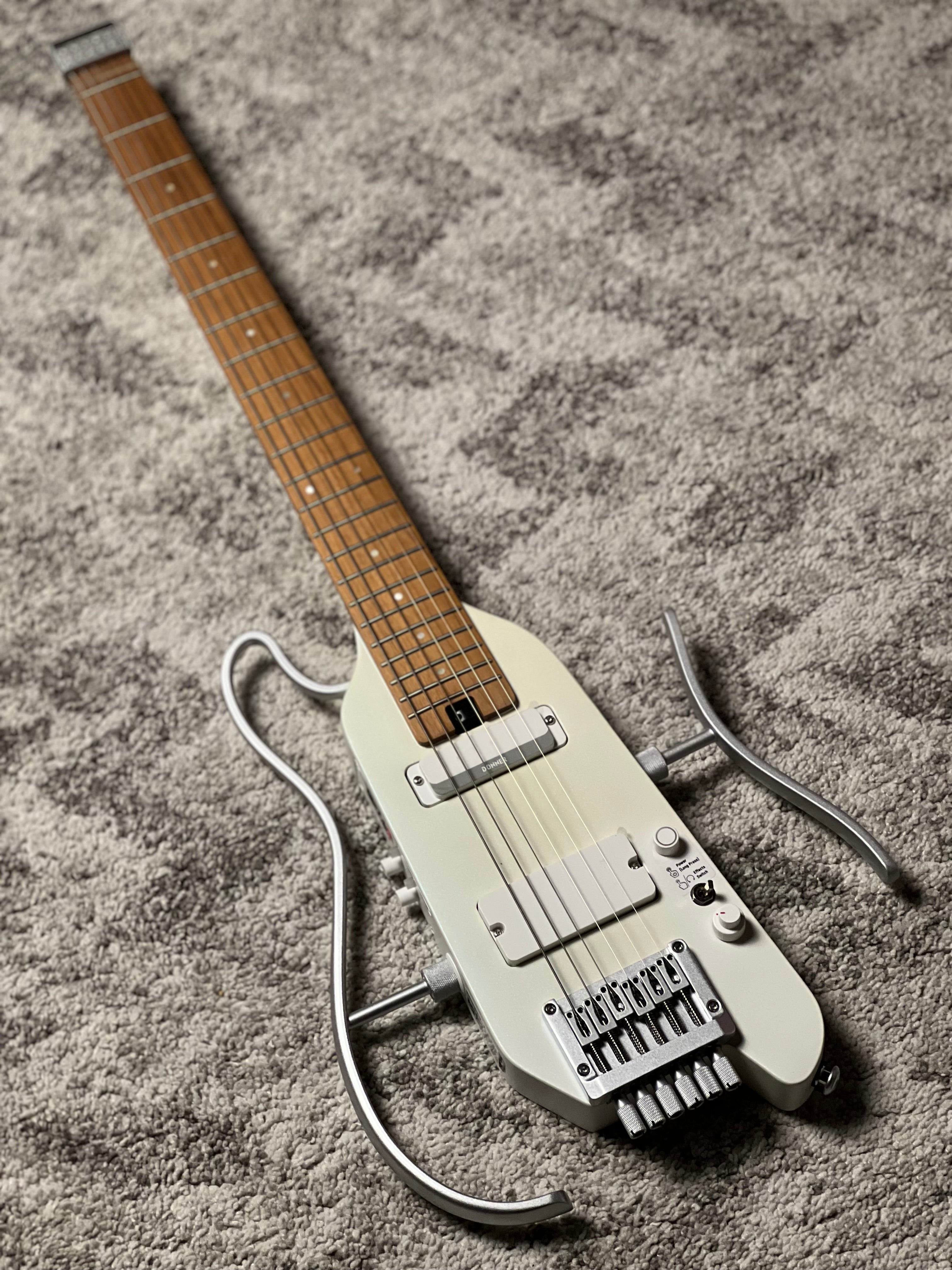 Donner HUSH-X Pro In White With Bag – nafiriguitar.com