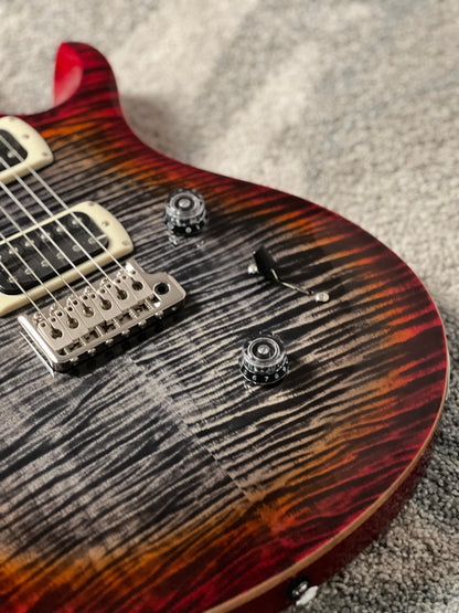 PRS SE Custom 24 Flame in Charcoal Cherry Burst