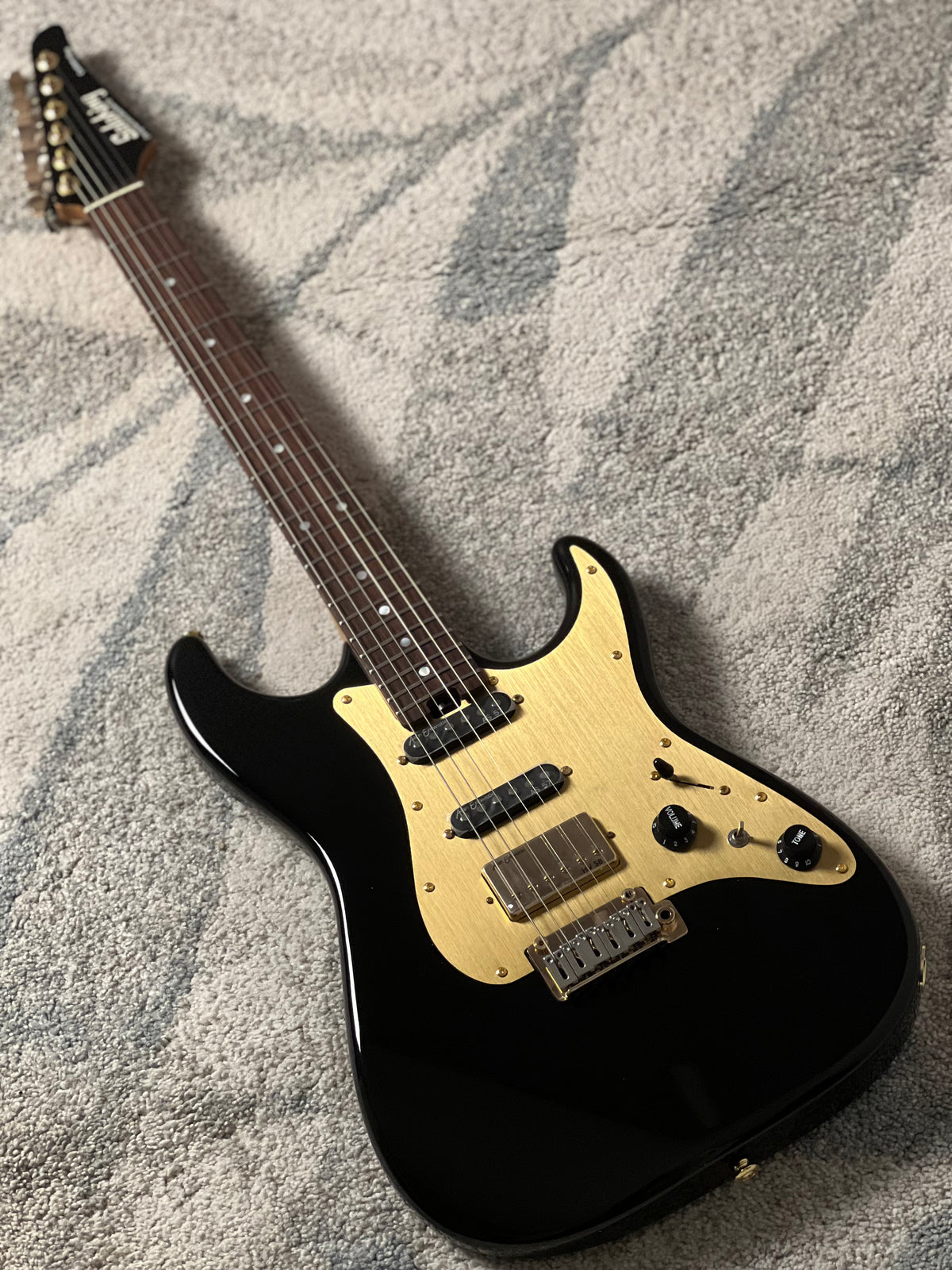 Soloking MS-1 Classic MKII in Black Beauty Anodized Gold Pickguard with Rosewood FB JESCAR