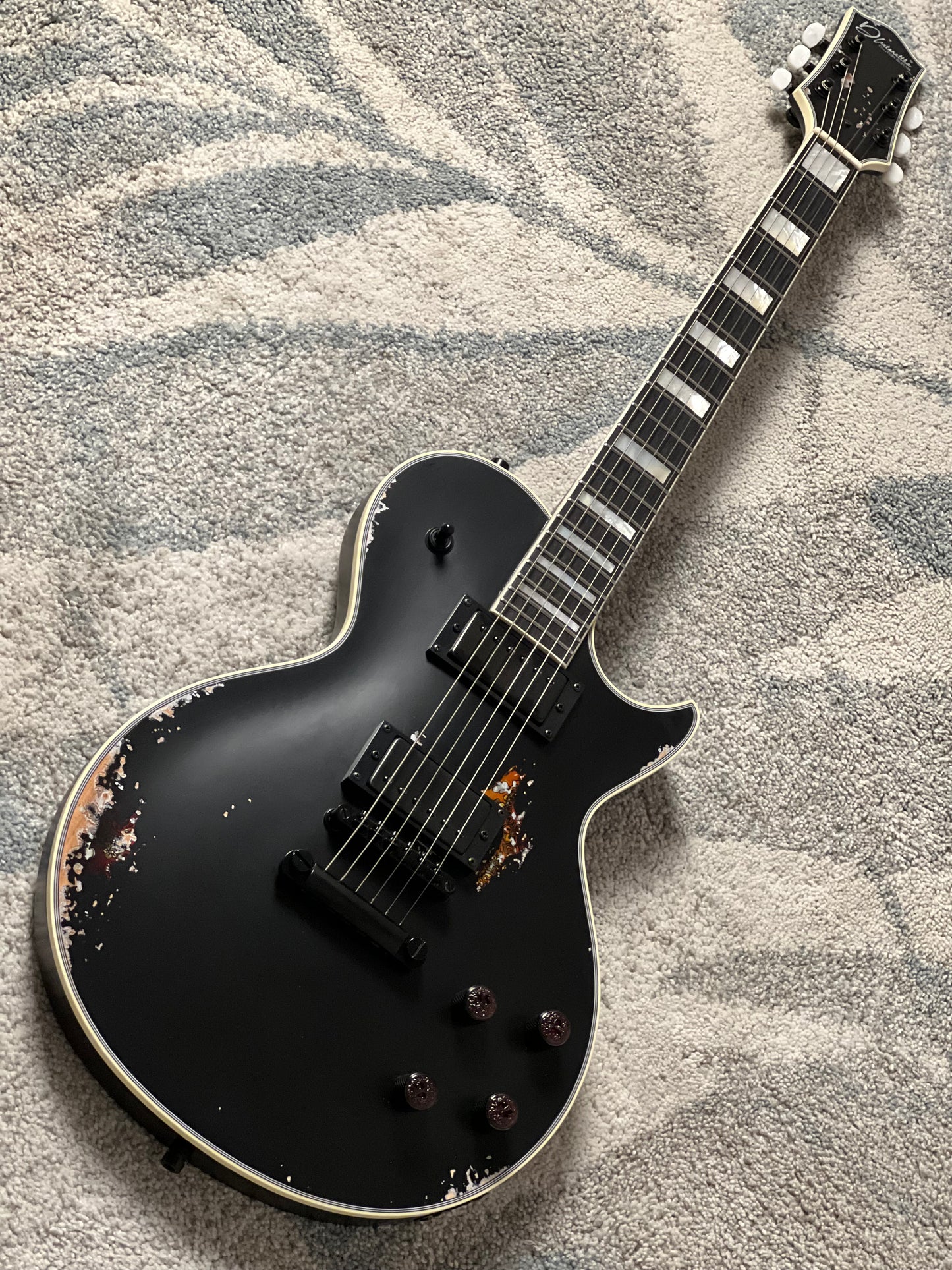 Dhatarattha Custom DLP in Black Over Paisley Relic