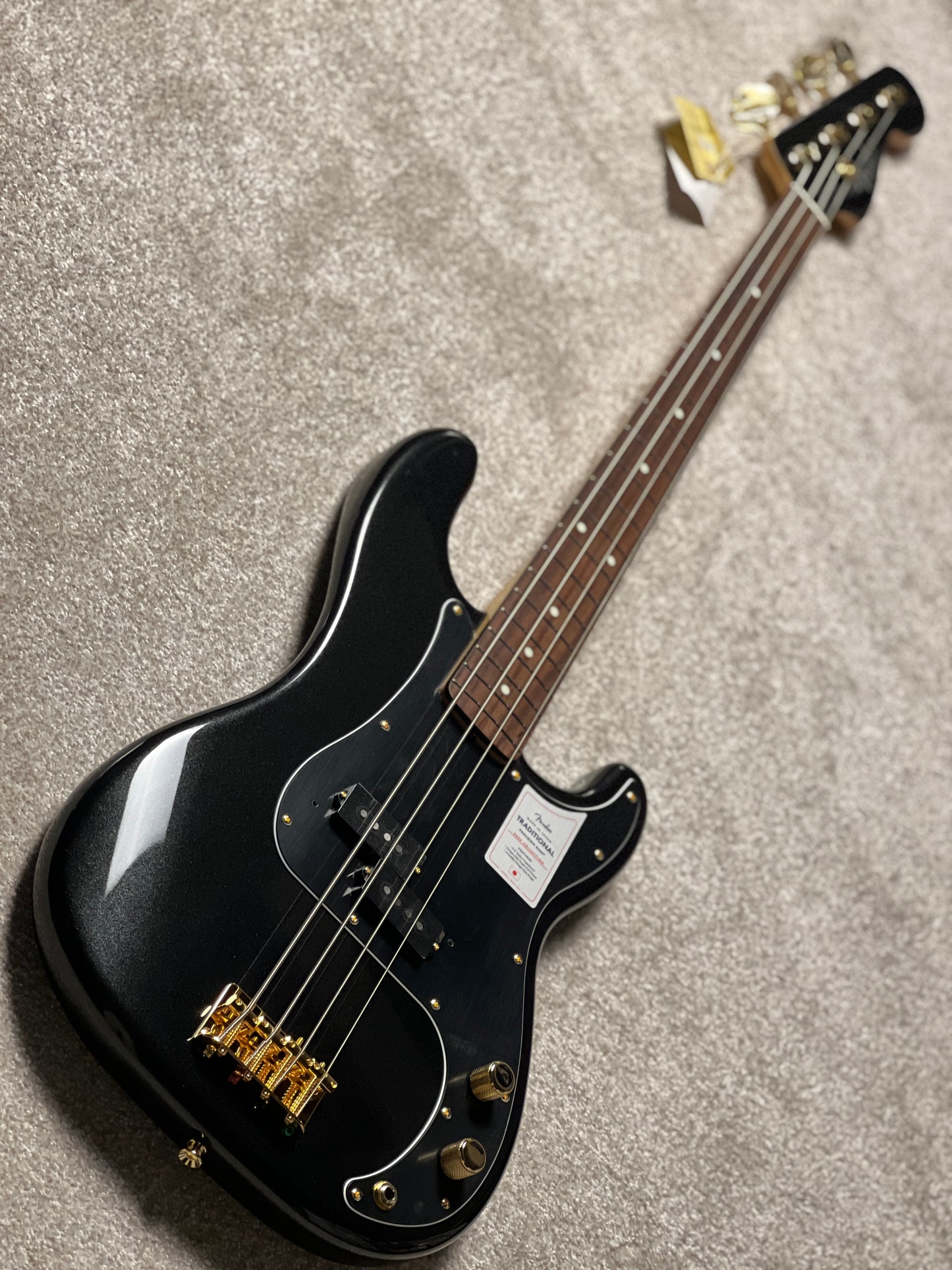 Fender Japan Traditional 2025 Collection 60s Precision Bass with RW FB in Black Pearl JD25012718