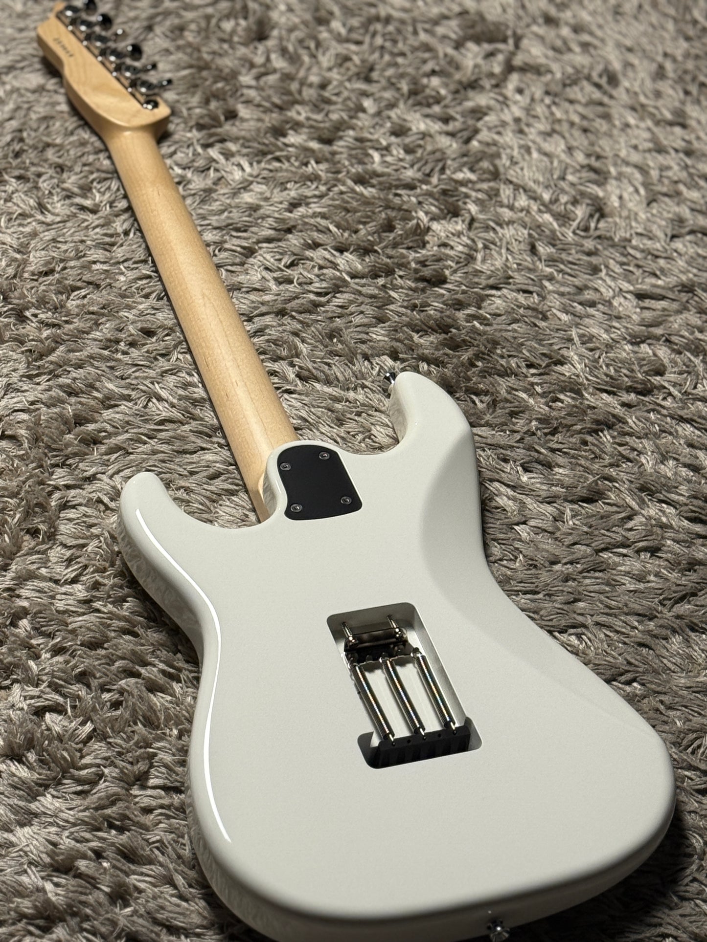 Saito S-622CS SSH Heritage with Rosewood in Olympic White with Tortoise PG 253046