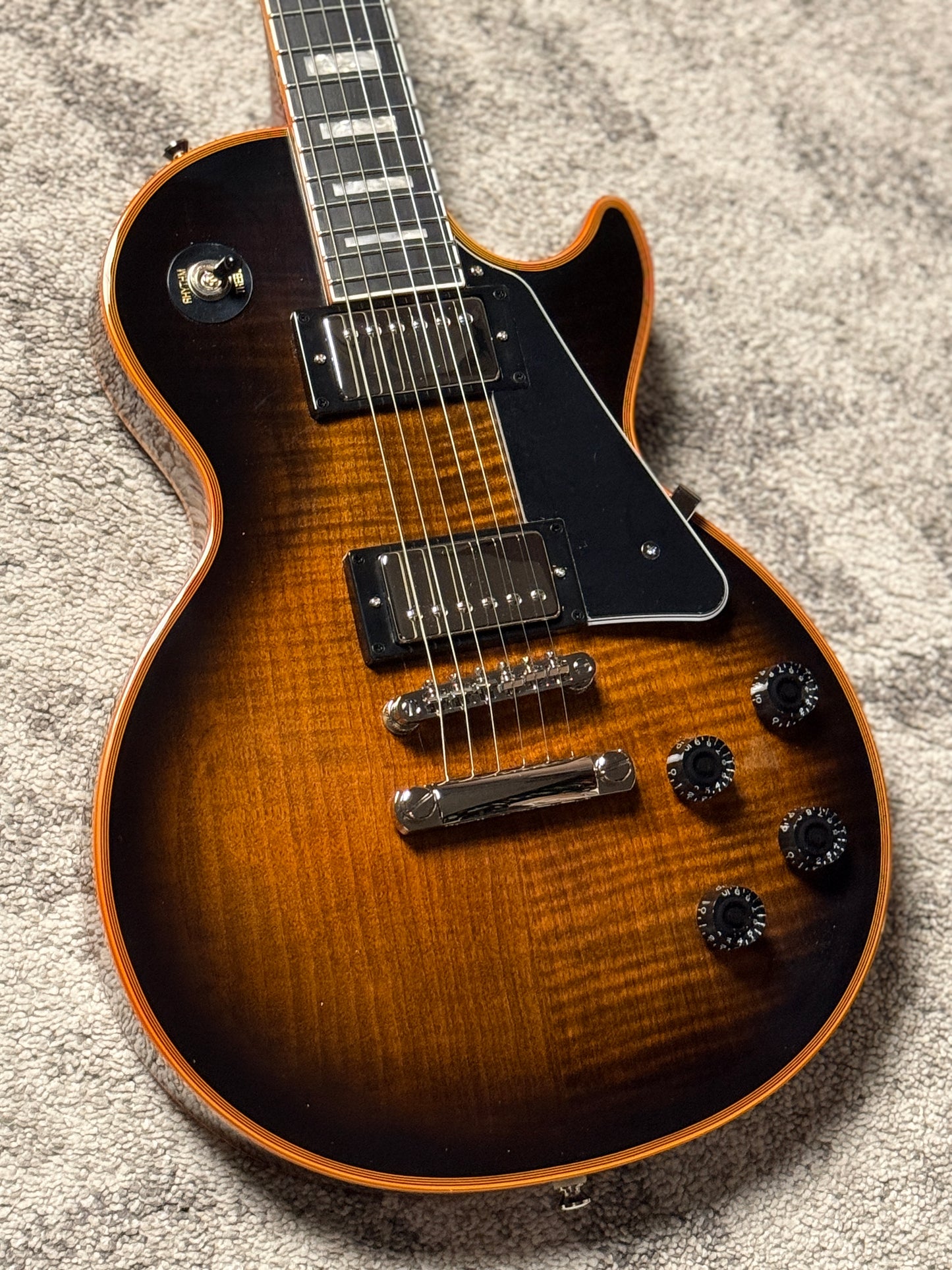 Epiphone Les Paul Custom Widow in Orange Burst
