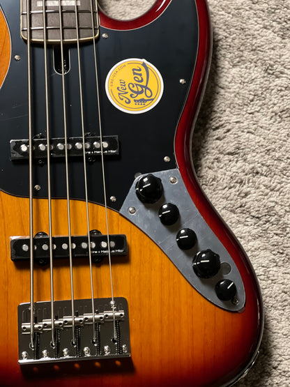 Sire Marcus Miller Bass V7 ALDER-5 String 2nd Generation in Tobacco Sunburst