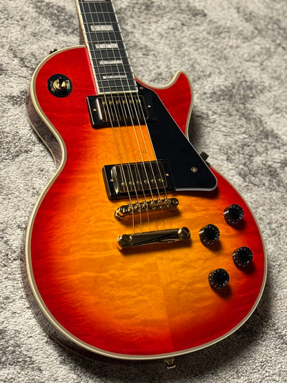 Epiphone Les Paul Custom Quilt in Heritage Cherry Sunburst