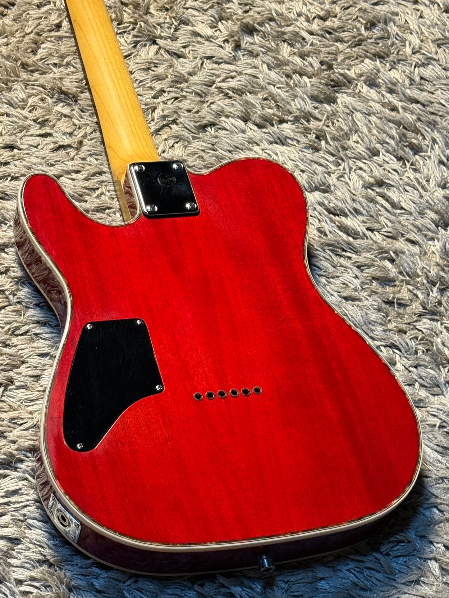 Dhatarattha Performance DTL HH Thinline in Cherry Sunburst with Rosewood FB