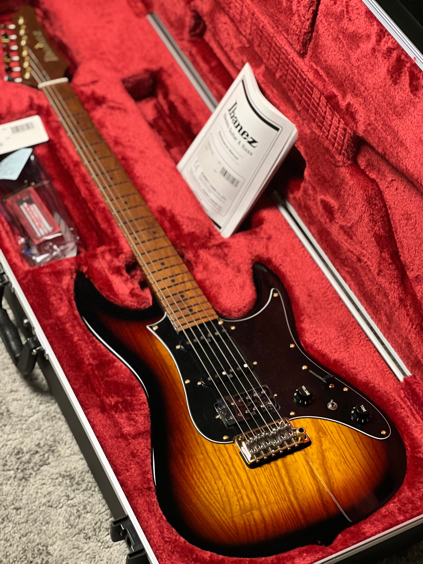 Ibanez Prestige AZ2204AG-TFB w/Case in Tri Fade Burst F2533630