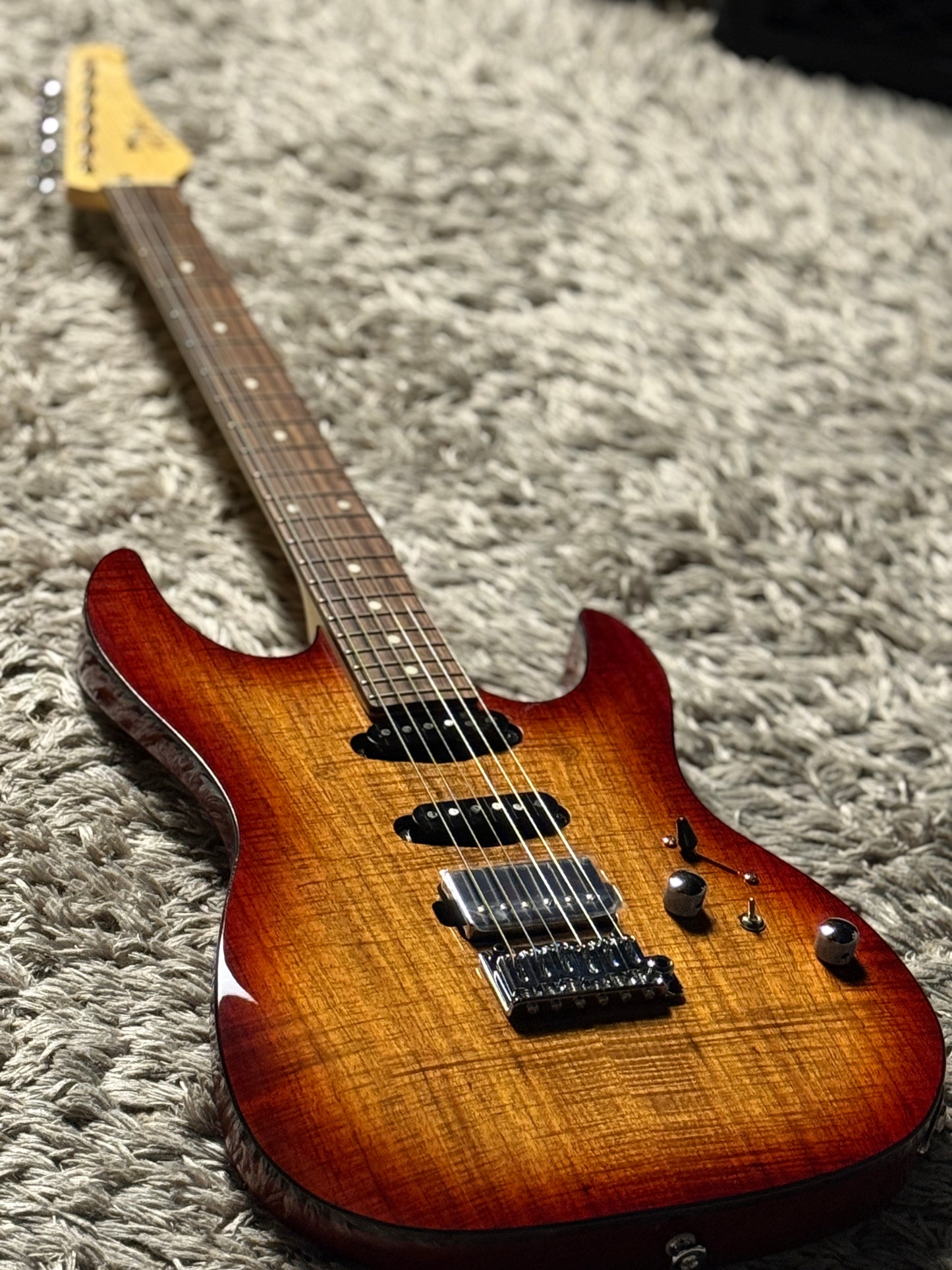 Fujigen FGN Odyssey Series J Standard JOS2-DU-EW2-R/KNB in Koa Natural Burst