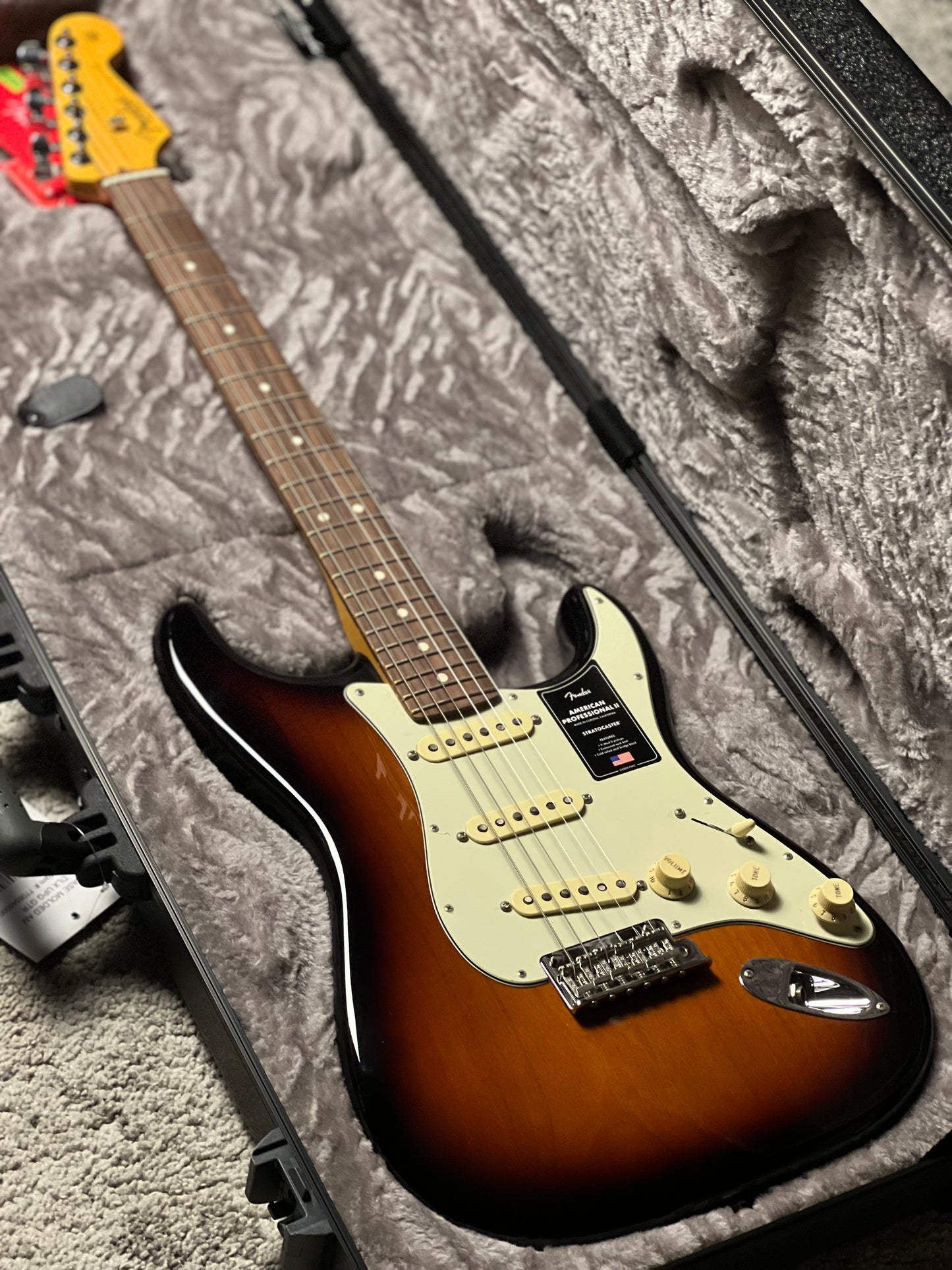 Fender American Professional II Stratocaster with RW FB in Anniversary 2-Tone Sunburst