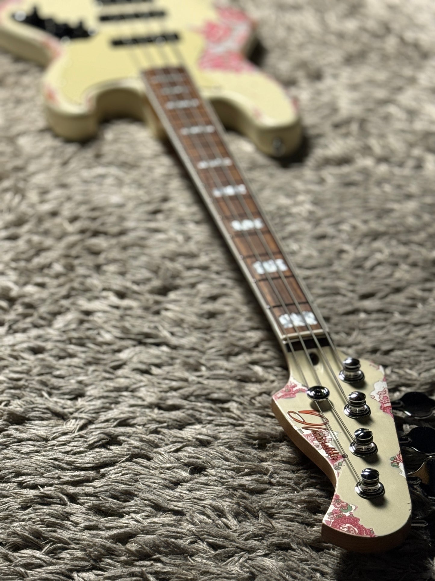 Dhatarattha Custom DEB 4 String Bass in Olympic White over Pink Paisley with RW FB with Nitrocellulose Lacquer Relic