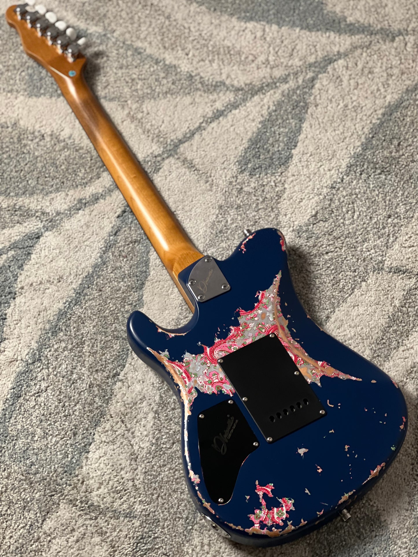 Dhatarattha Performance DTL HH in Navy Blue Over Pink Paisley with RW FB