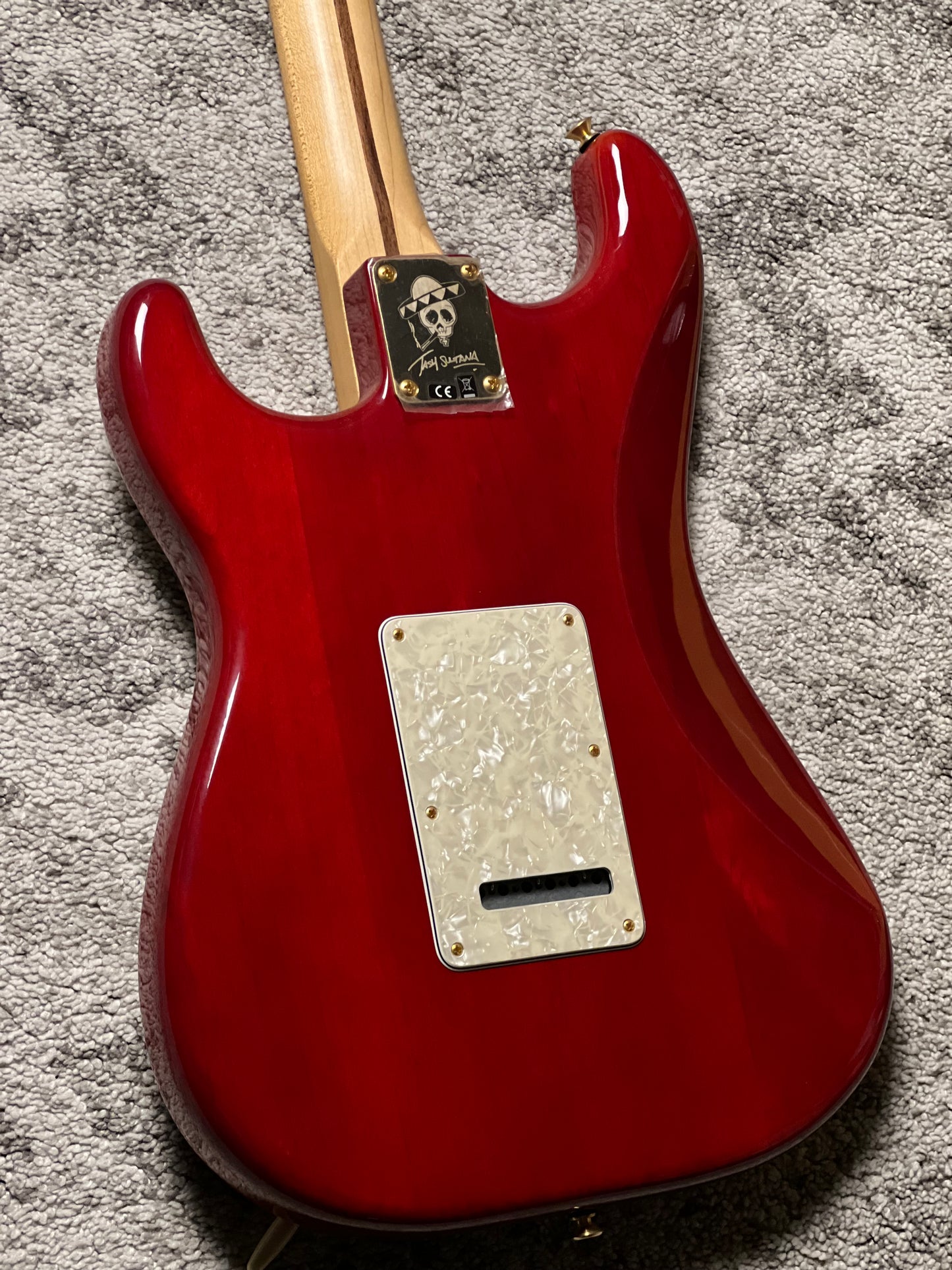 Fender Tash Sultana Stratocaster With Maple FB In Transparent Cherry MX20054061 (USED)