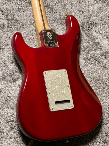 Fender Tash Sultana Stratocaster With Maple FB In Transparent Cherry MX20054061 (USED)