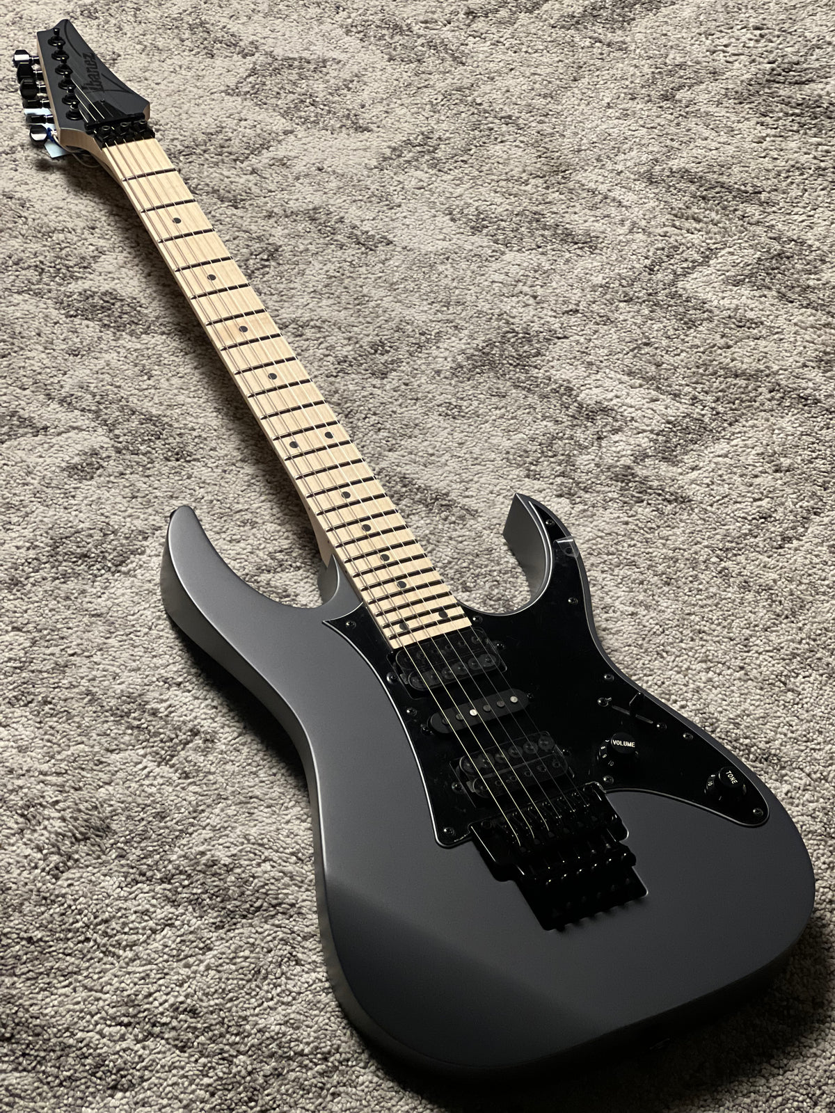 Ibanez RG550-GRF in Black Flat