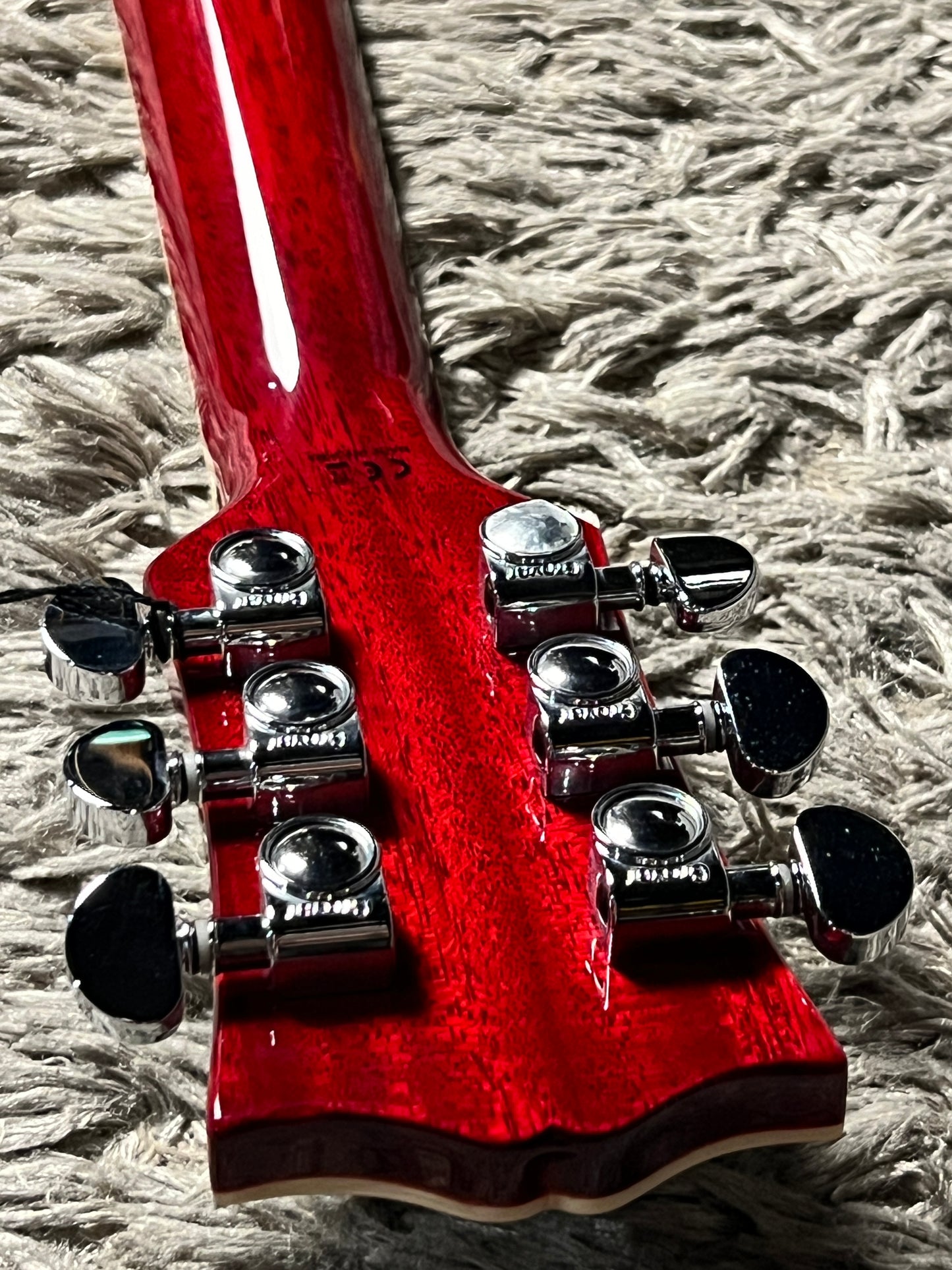 Soloking SG61 in Transparent Red Cherry